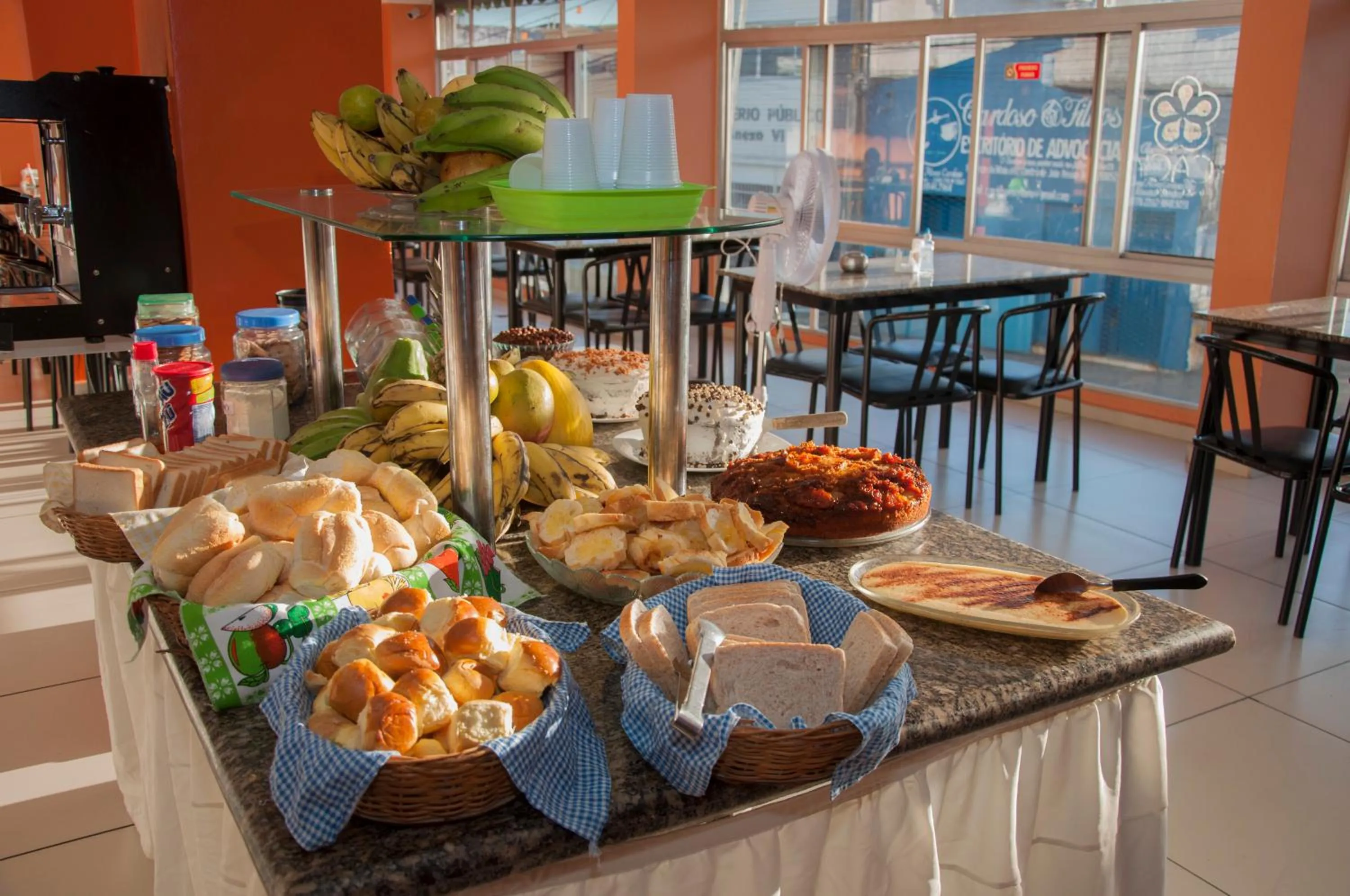 Food and drinks in Guarany Hotel Express