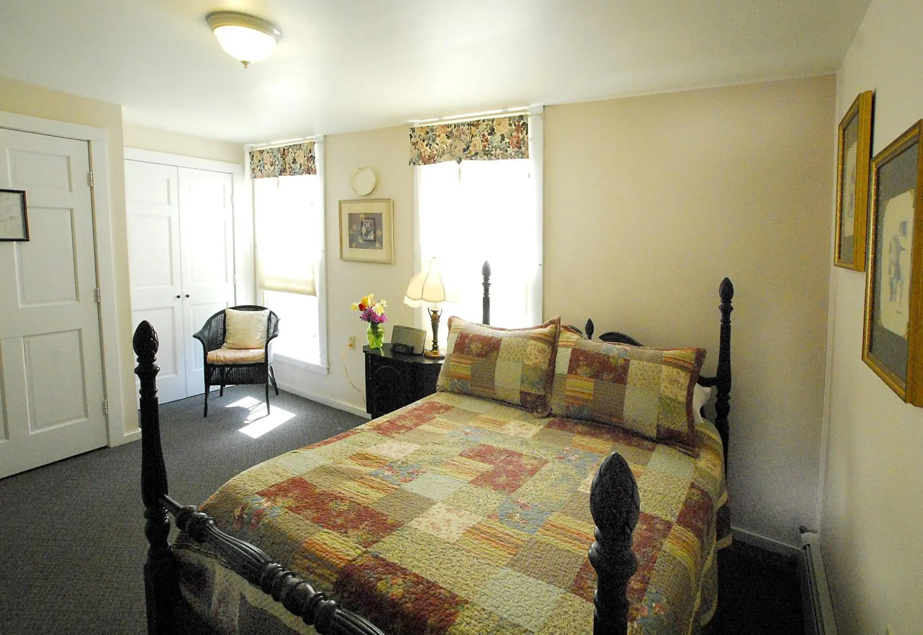 Double Room - Disability Access in The Brewster Inn Double Room - Disability Access in The Brewster Inn