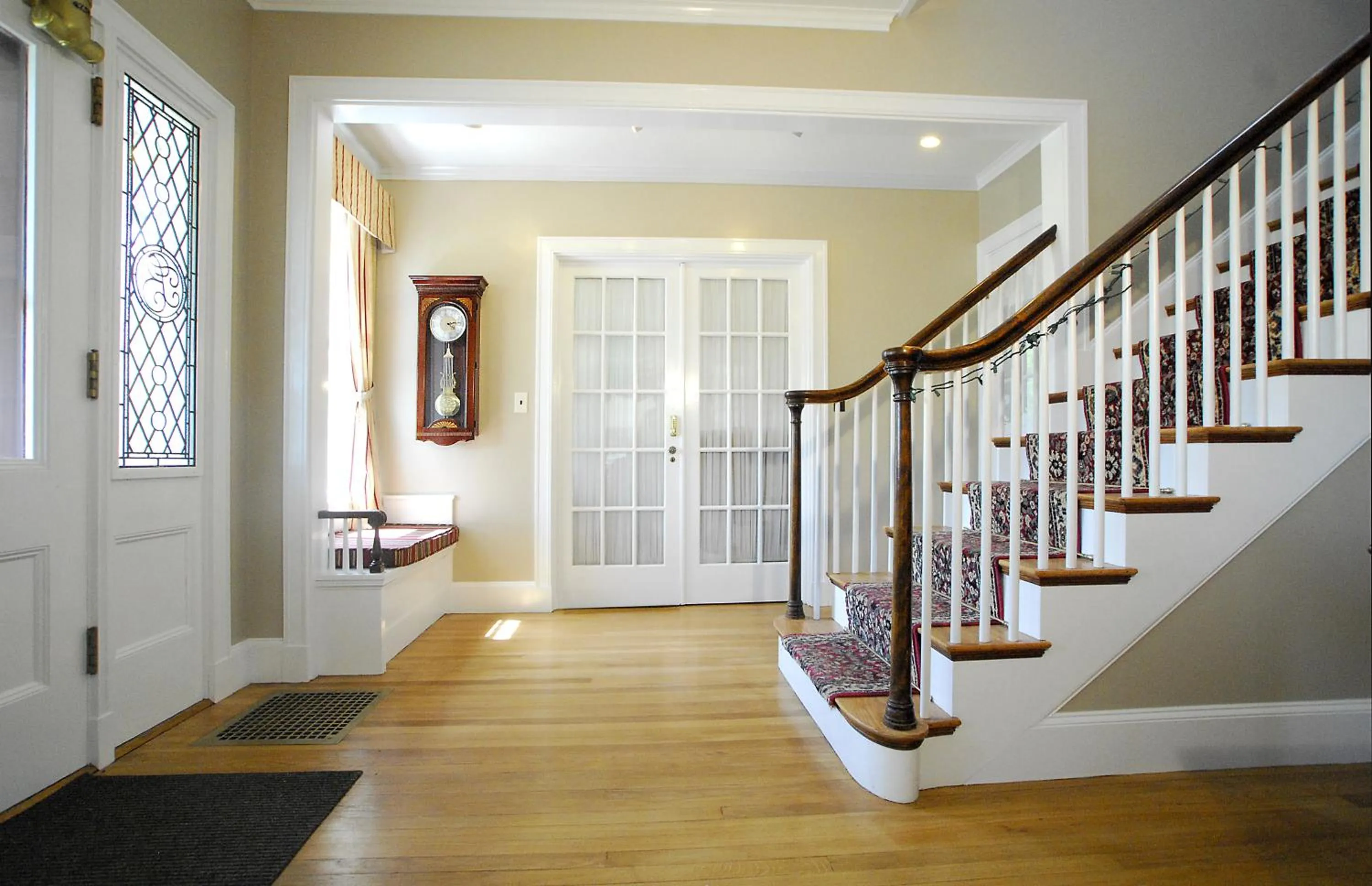 Facade/entrance in The Brewster Inn