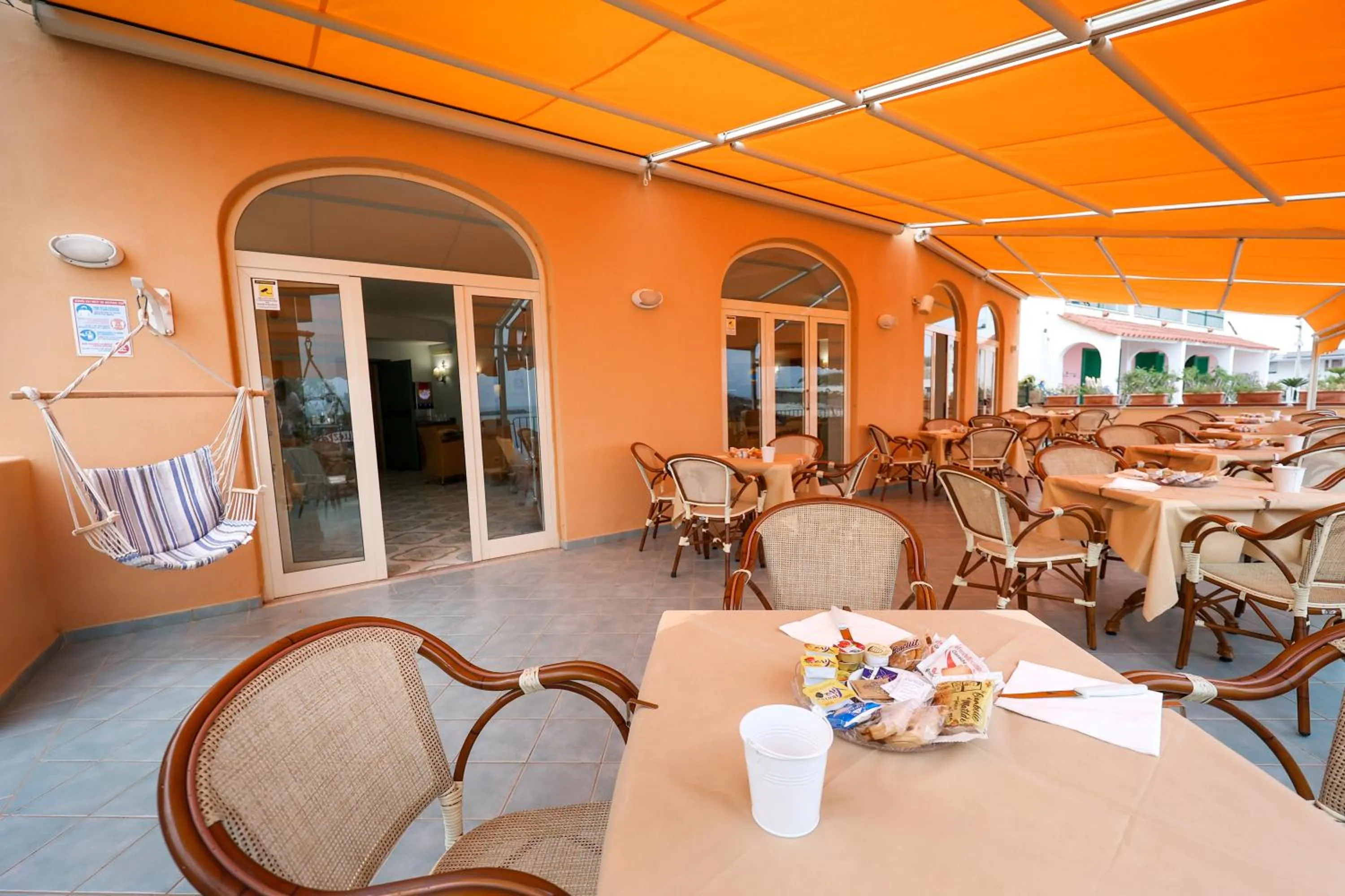 Breakfast in Hotel Rivamare