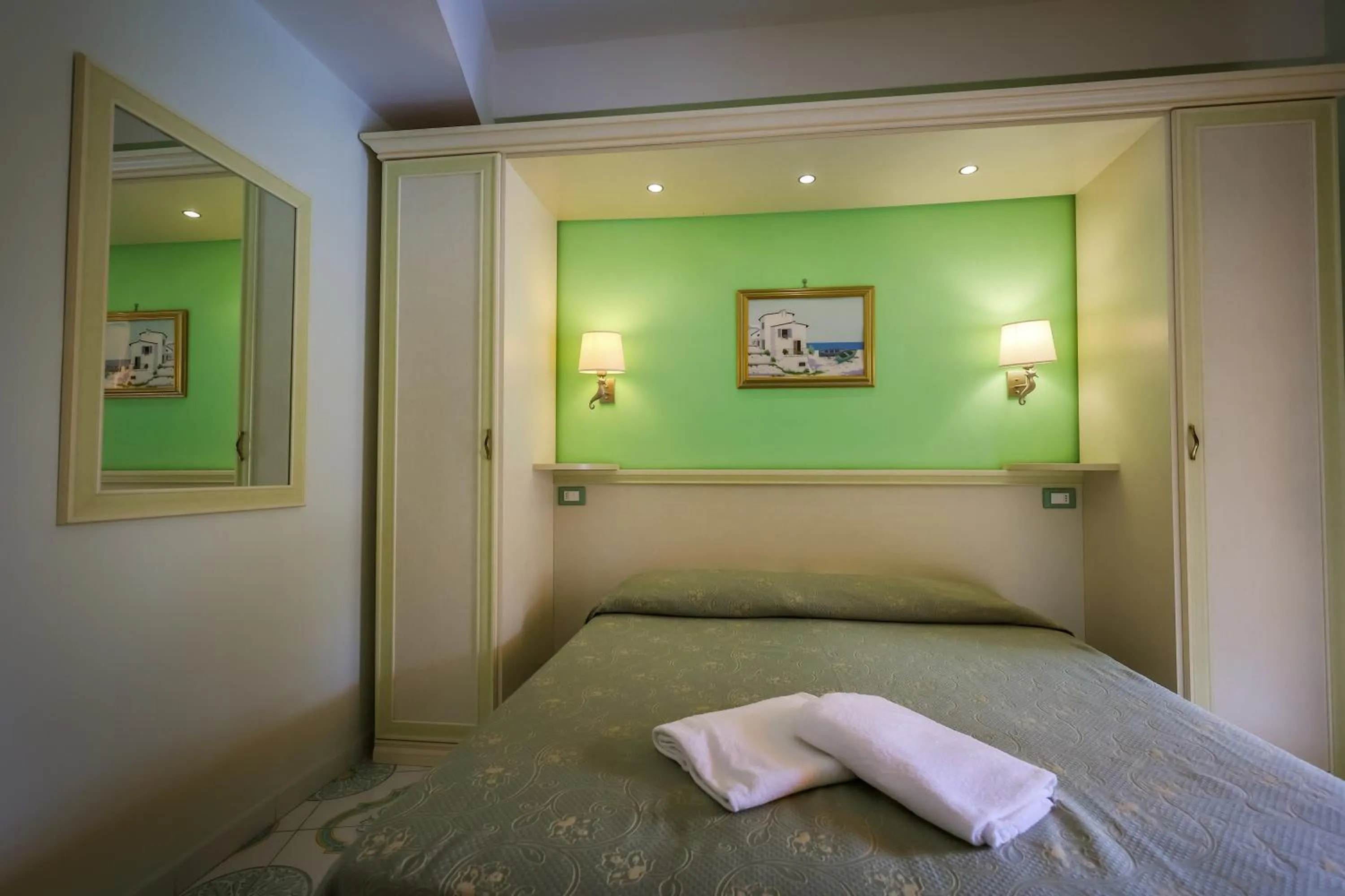 Bed in Hotel Rivamare