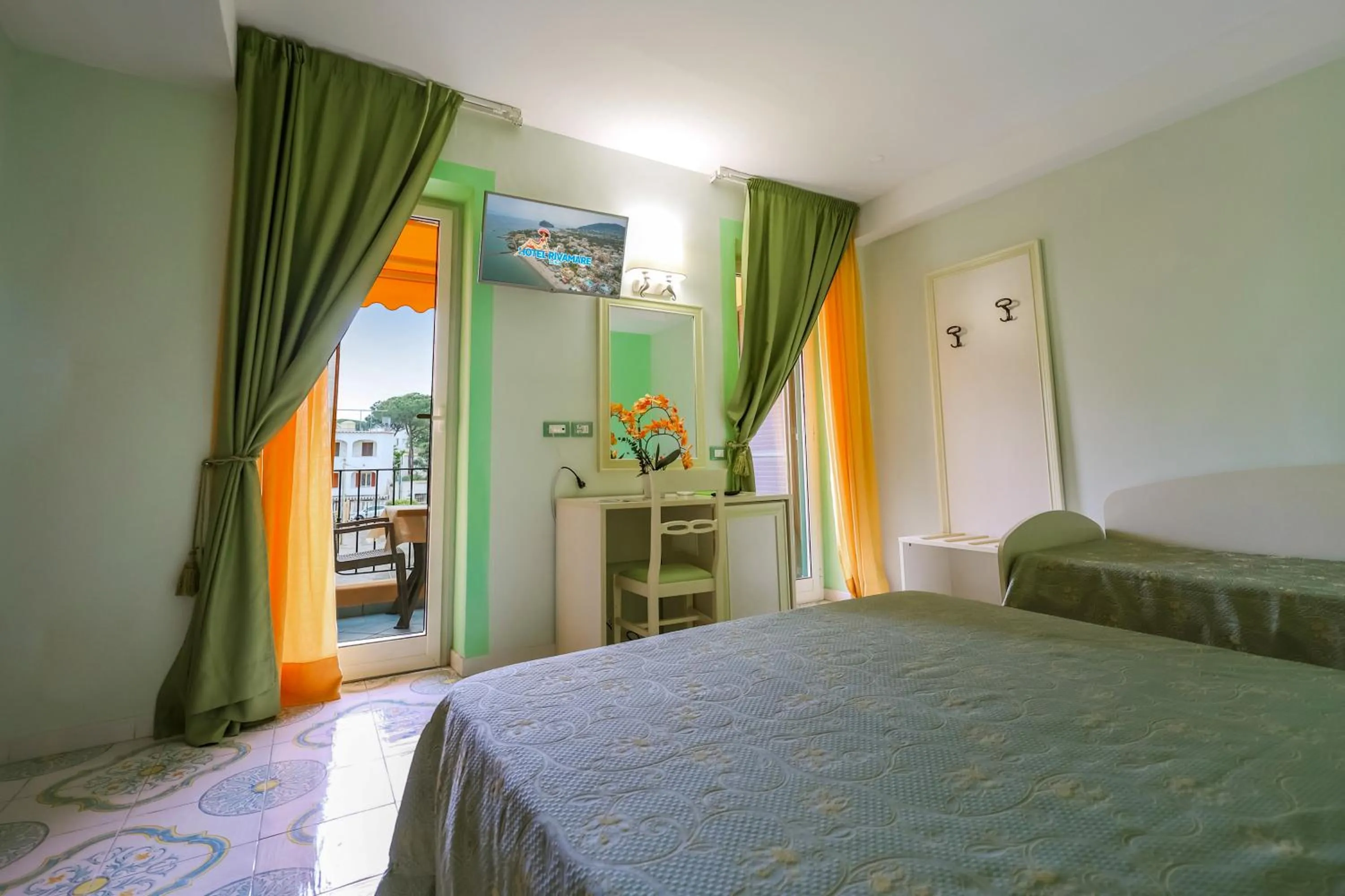 Bedroom, Bed in Hotel Rivamare