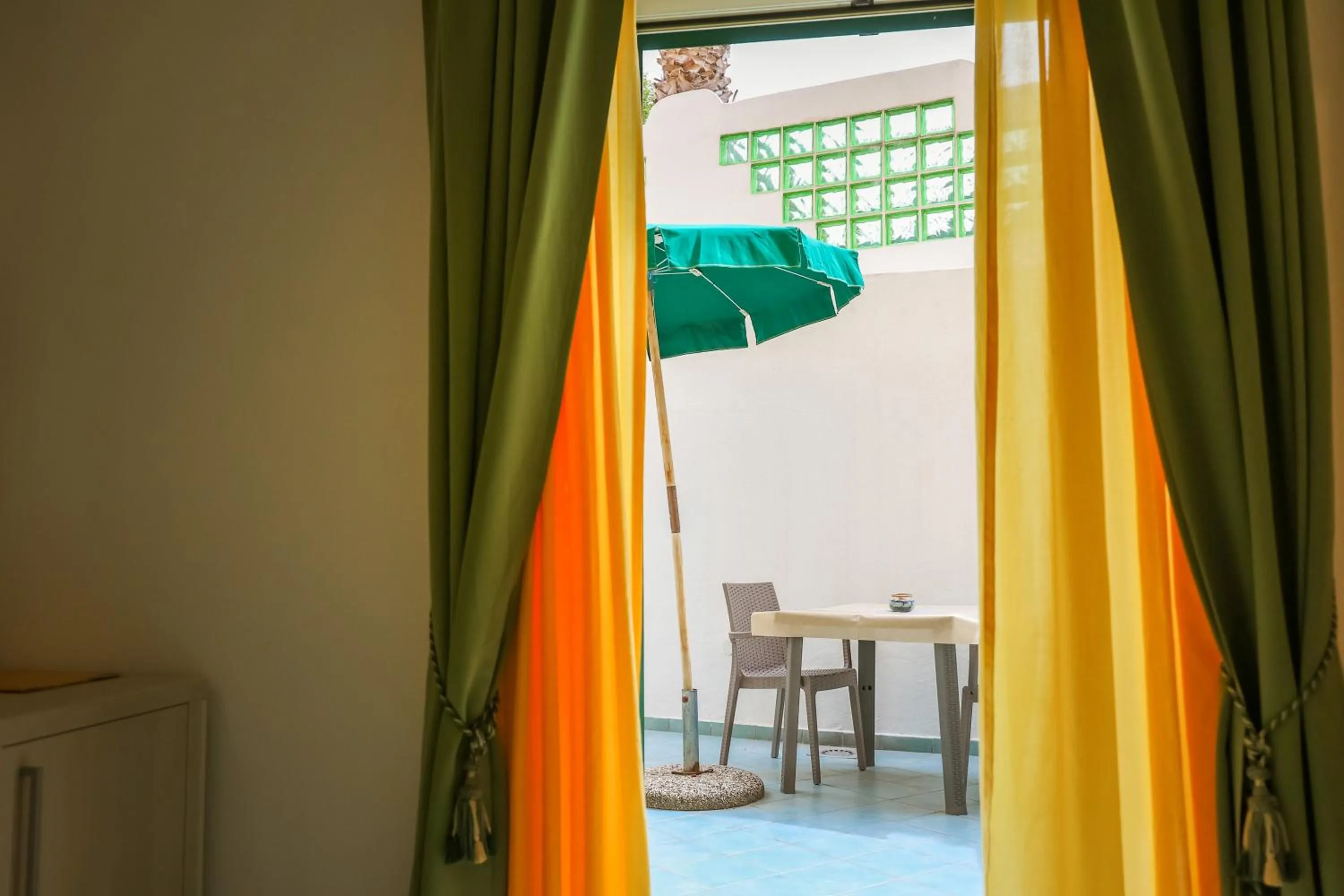 Patio in Hotel Rivamare