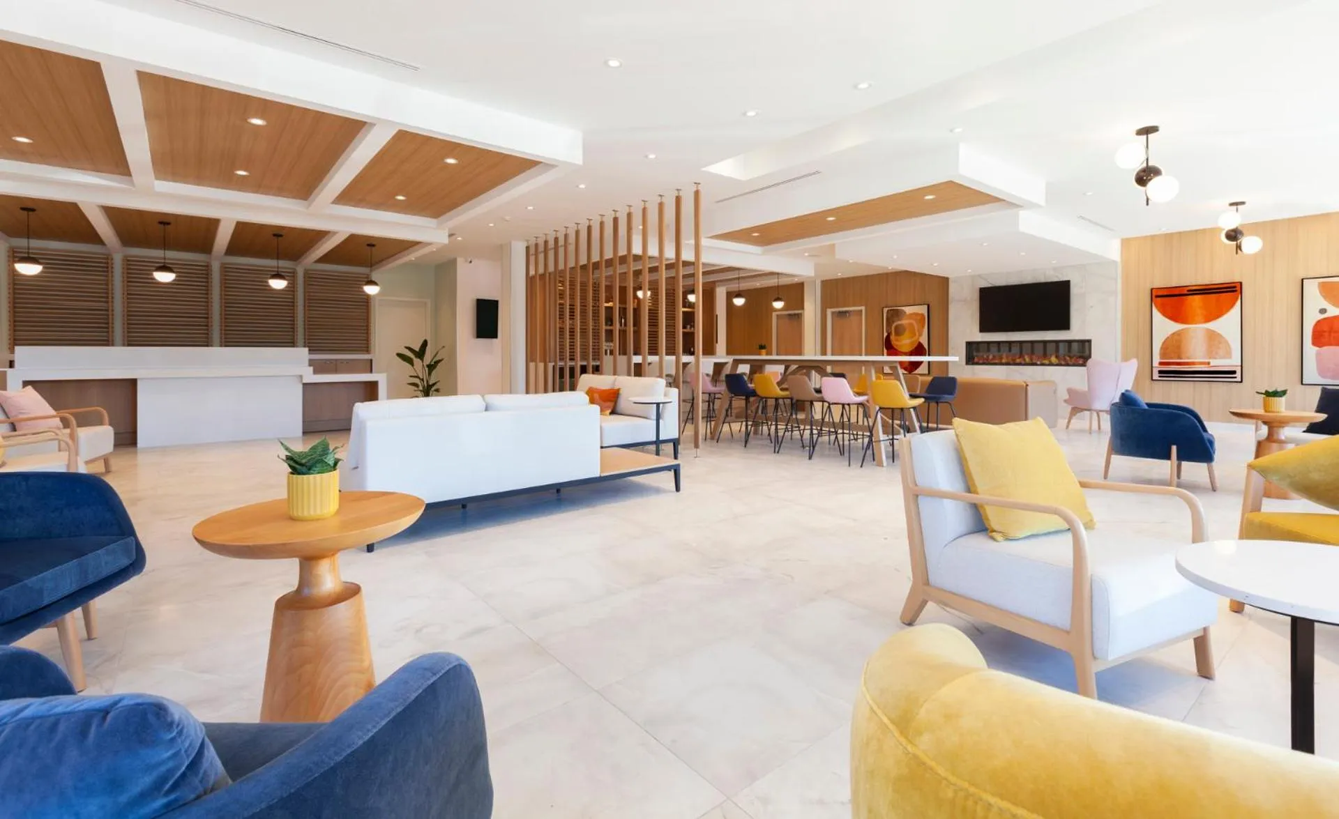 Text overlay in Strata Hotel