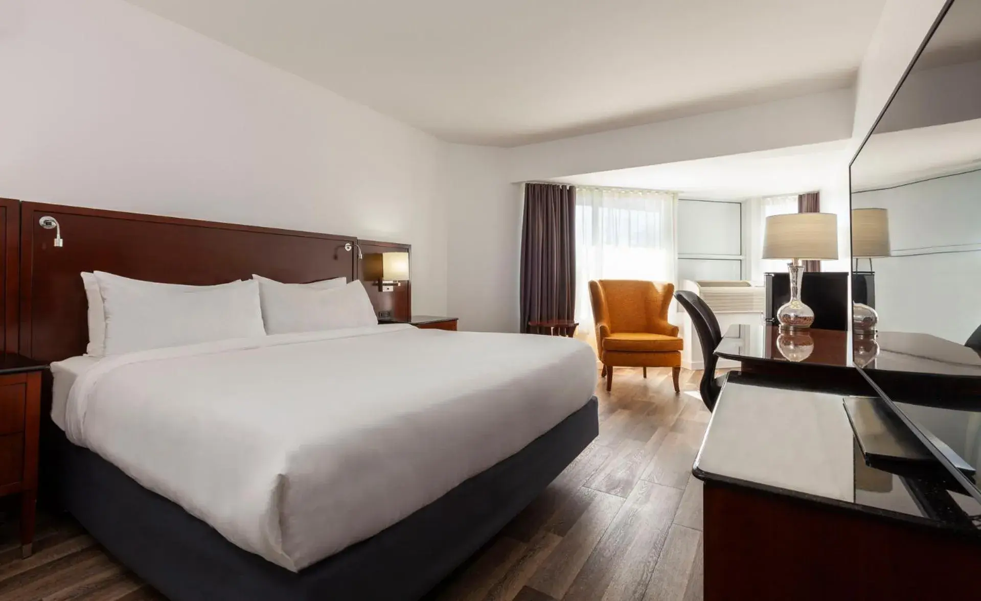 Bed in Strata Hotel Bed in Strata Hotel