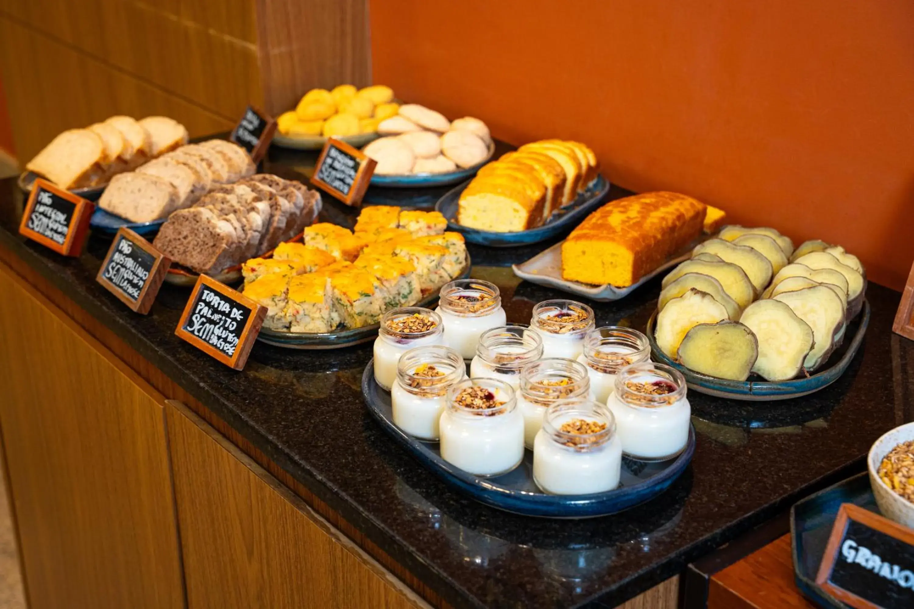 Breakfast in Nadai Confort Hotel e Spa Breakfast in Nadai Confort Hotel e Spa