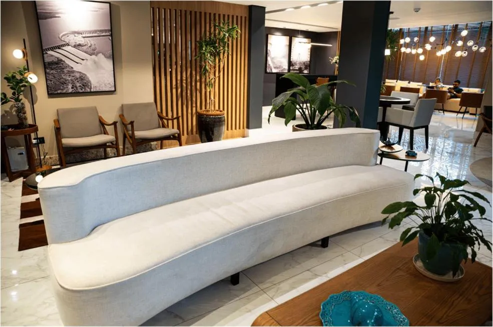 Communal lounge/ TV room in Nadai Confort Hotel e Spa