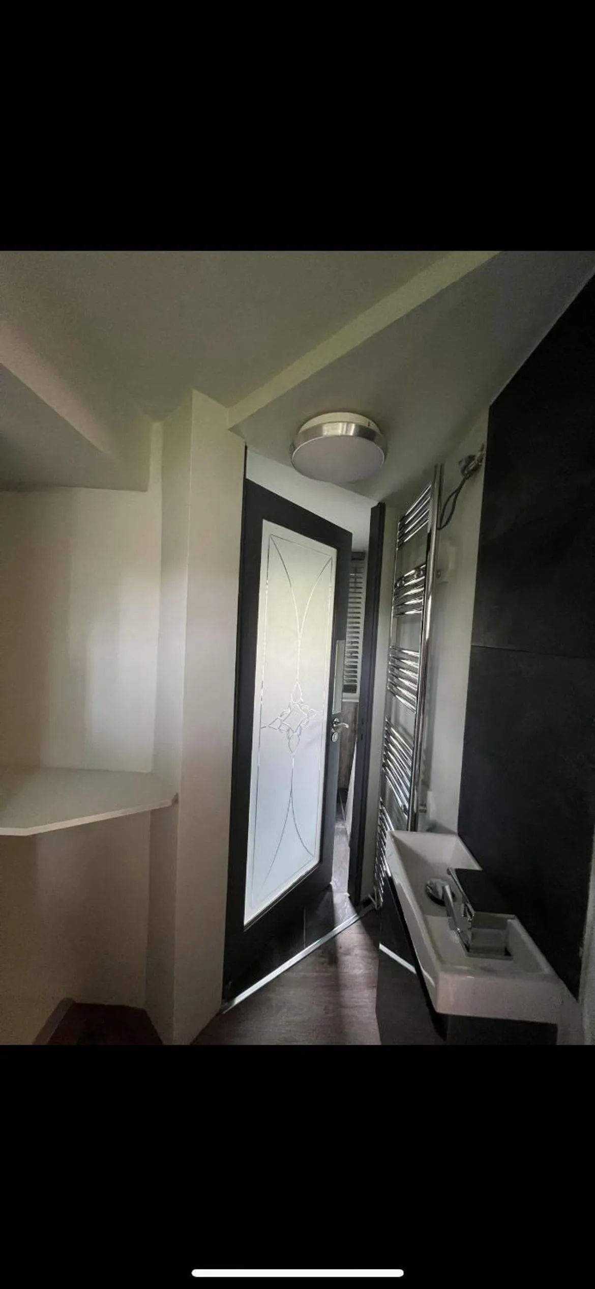 Kitchen or kitchenette in Ivybank Villa