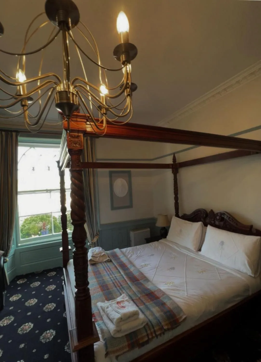 Bed in Ivybank Villa