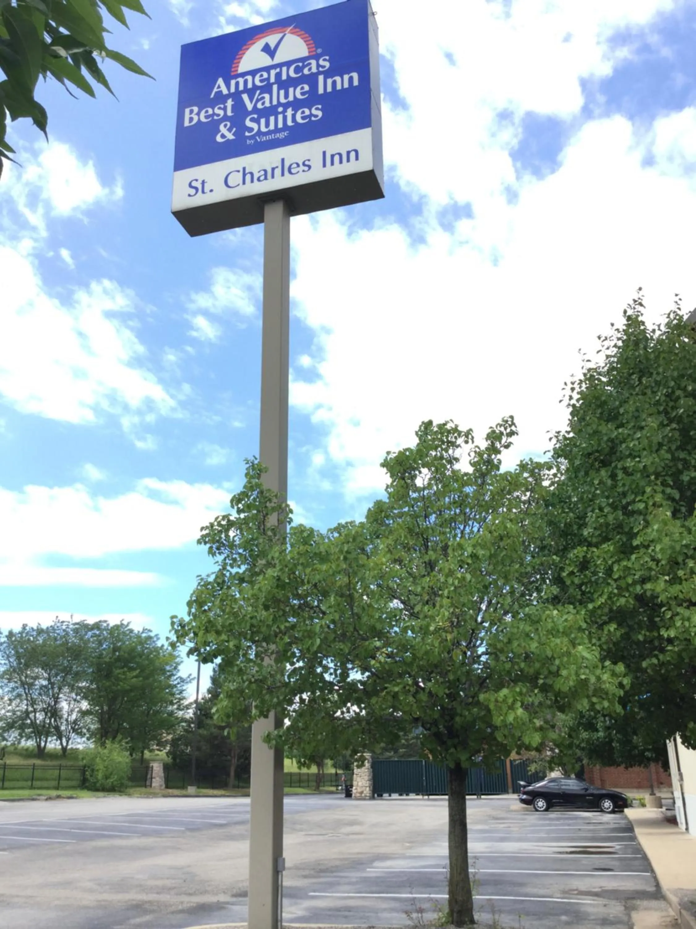 Americas Best Value Inn and Suites Saint Charles