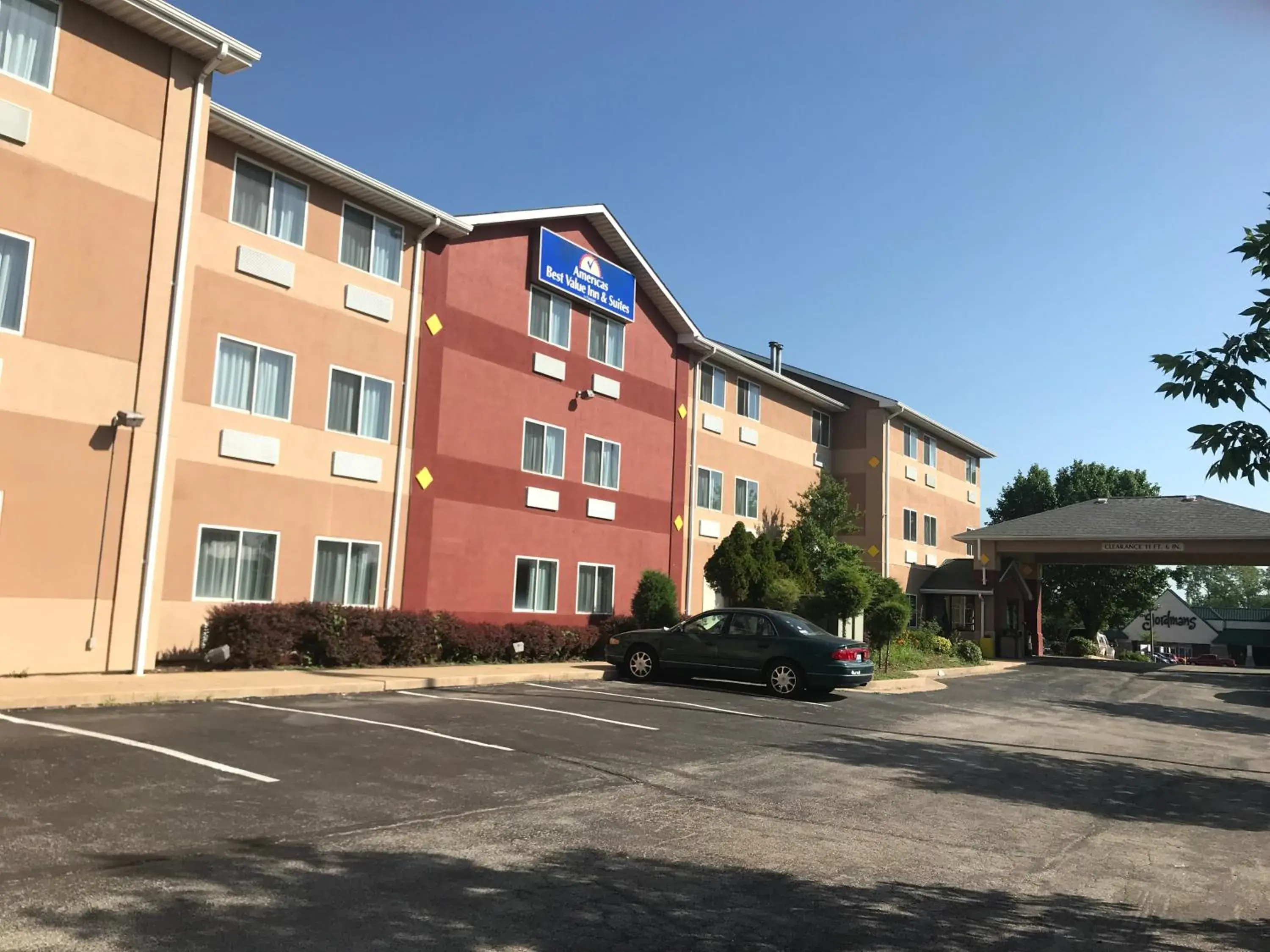 Property building in Americas Best Value Inn and Suites Saint Charles Property building in Americas Best Value Inn and Suites Saint Charles