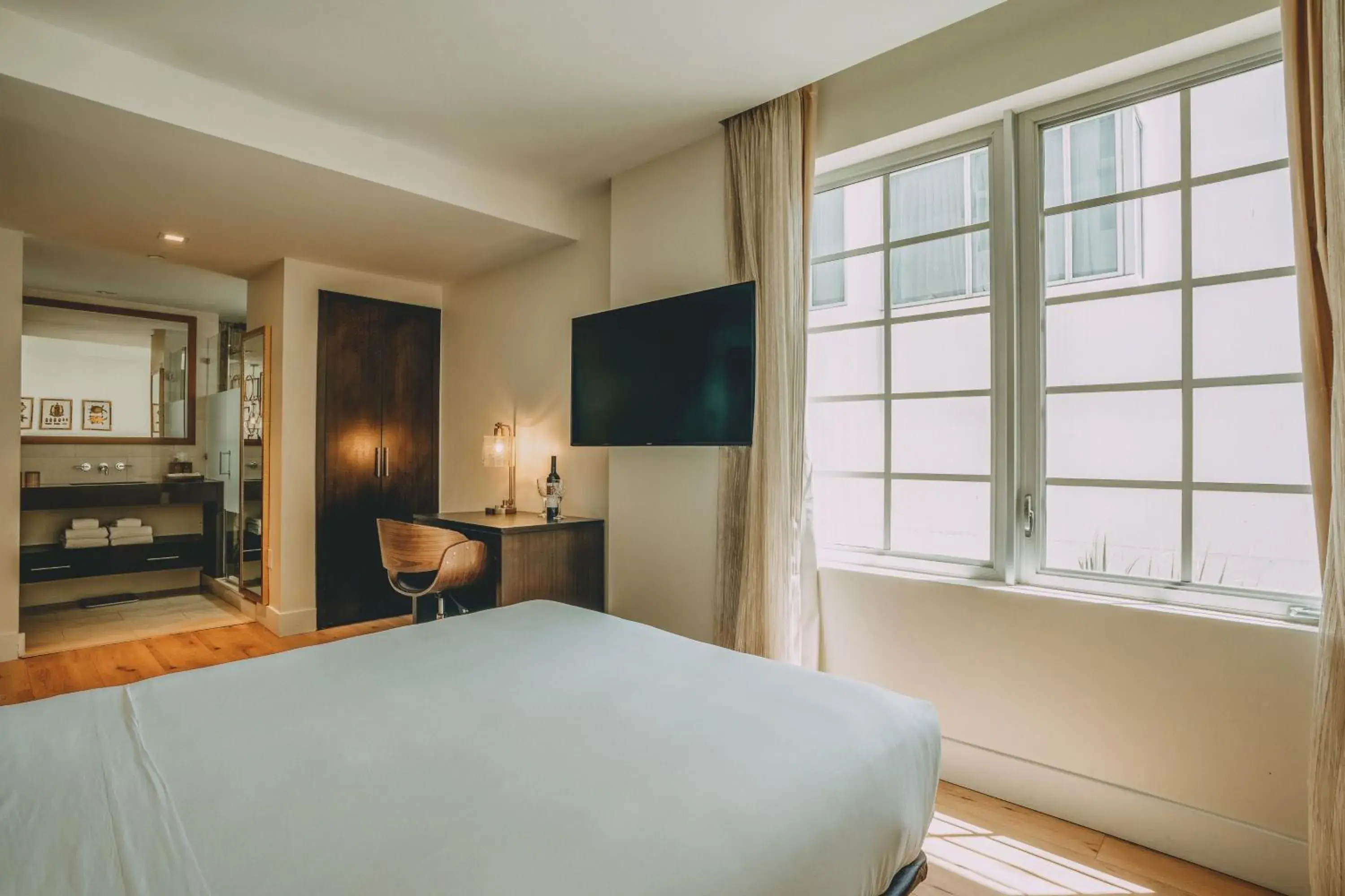 Bed in Iberostar Waves Berkeley Shore Bed in Iberostar Waves Berkeley Shore