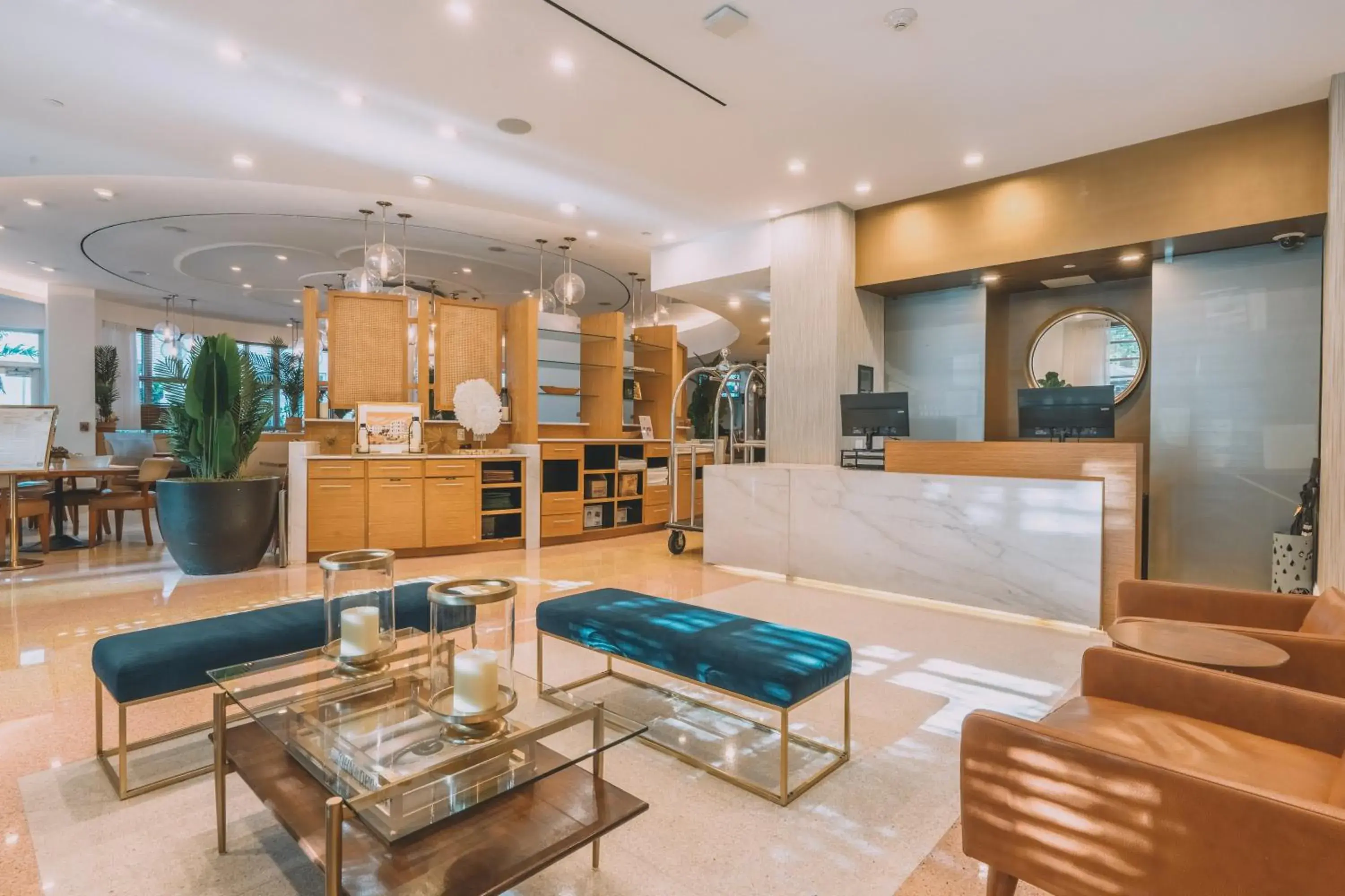 Lobby or reception in Iberostar Waves Berkeley Shore Lobby or reception in Iberostar Waves Berkeley Shore