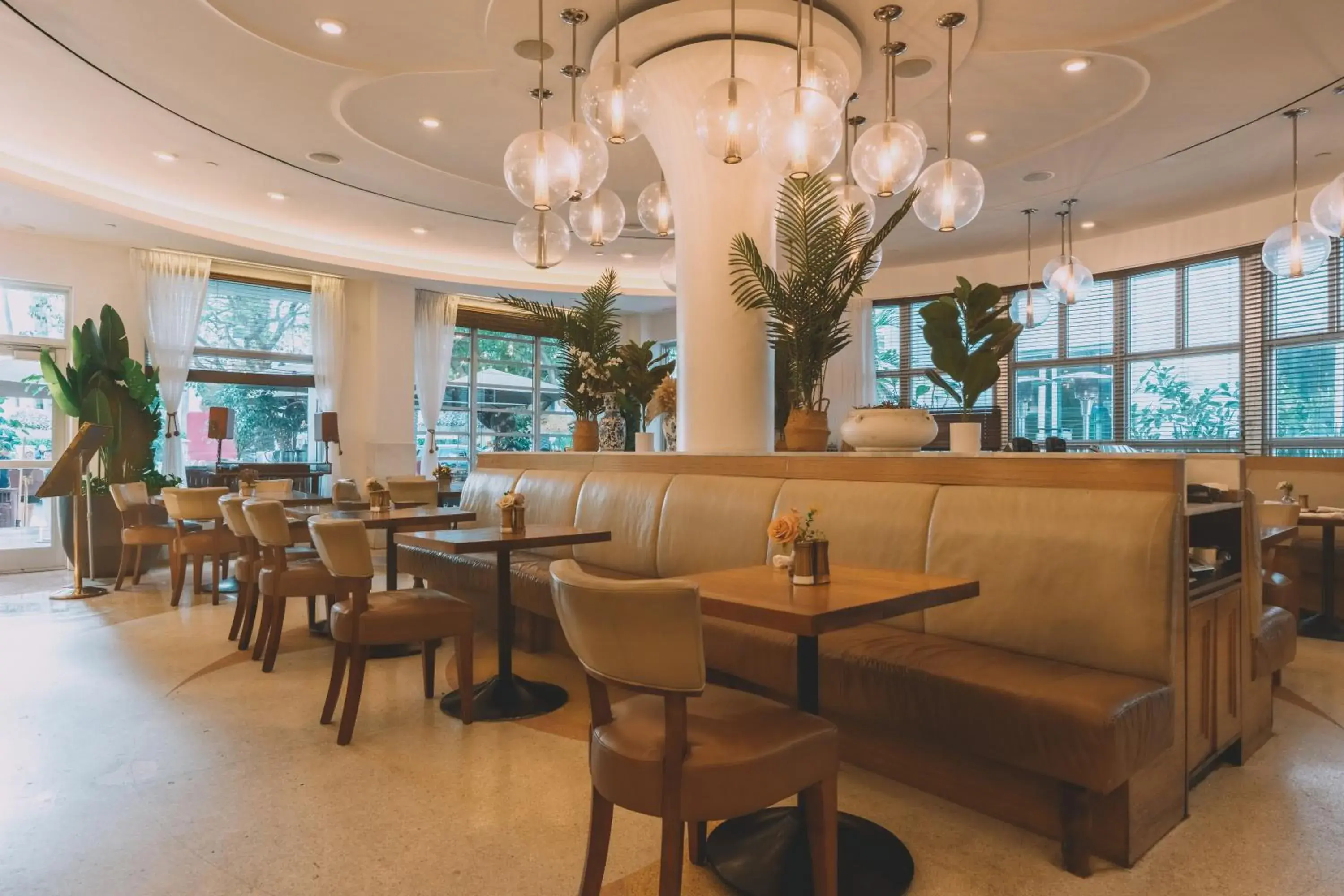 Restaurant/places to eat in Iberostar Waves Berkeley Shore Restaurant/places to eat in Iberostar Waves Berkeley Shore