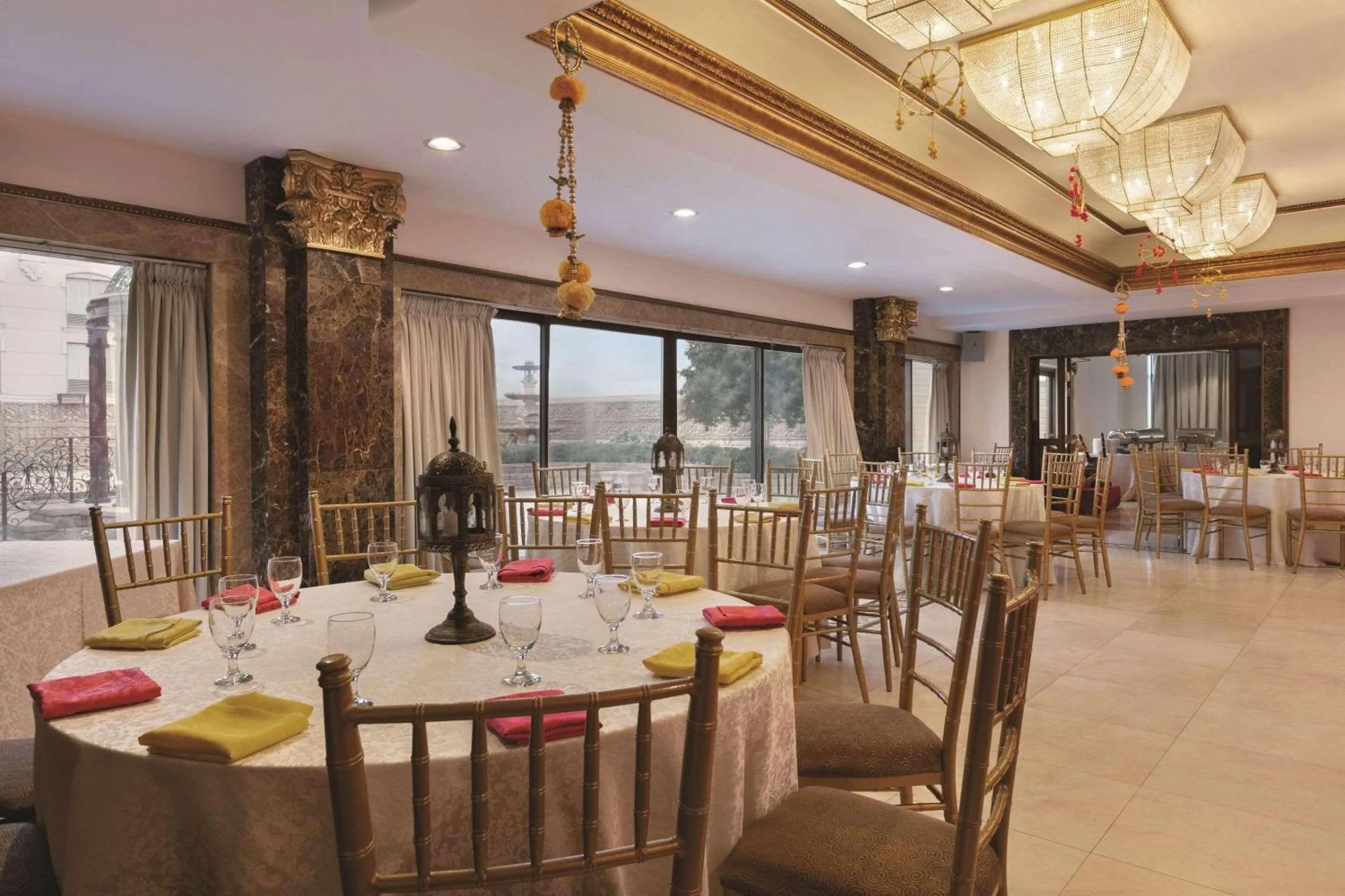 Meeting/conference room in Radisson Hotel Toronto Airport West