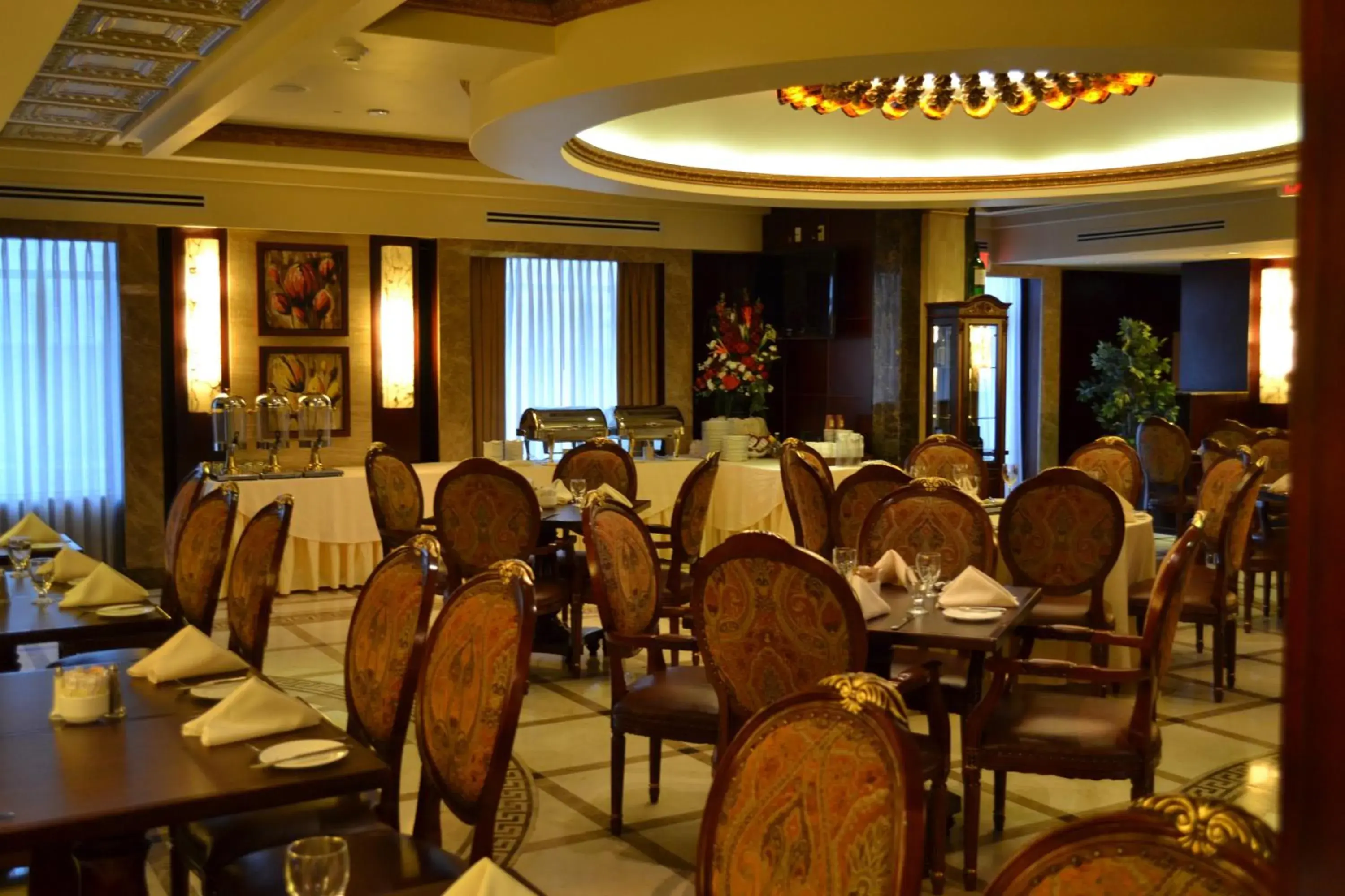 Restaurant/places to eat in Radisson Hotel Toronto Airport West Restaurant/places to eat in Radisson Hotel Toronto Airport West