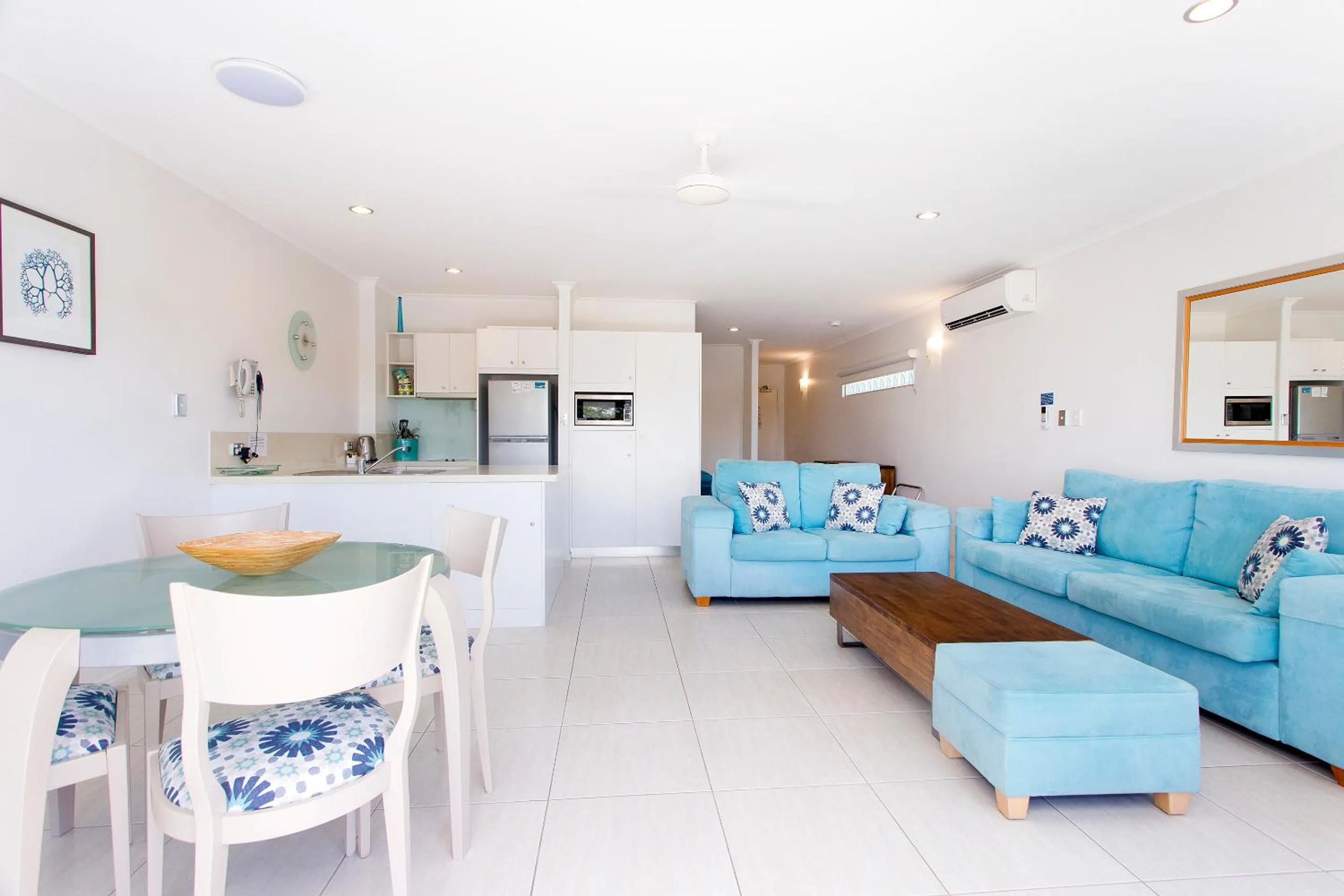Kitchen or kitchenette in Offshore Noosa Resort