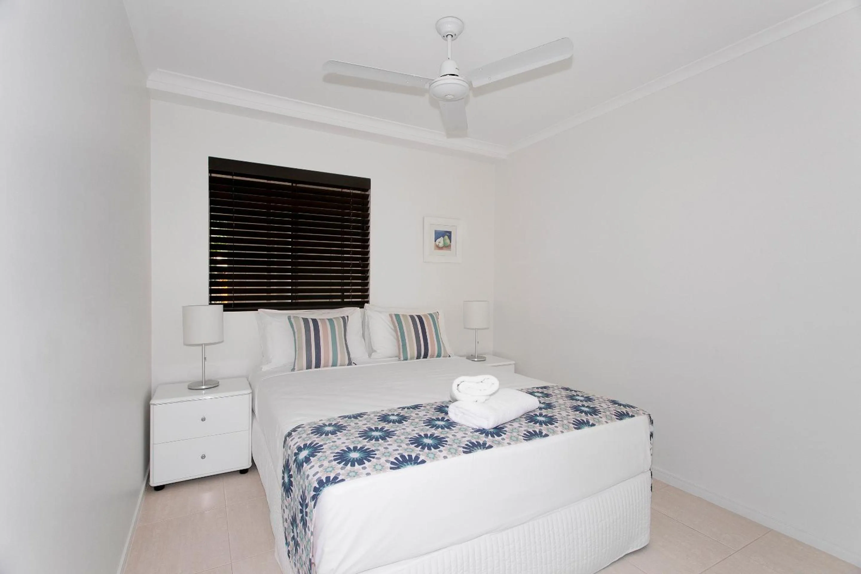 Bedroom, Bed in Offshore Noosa Resort