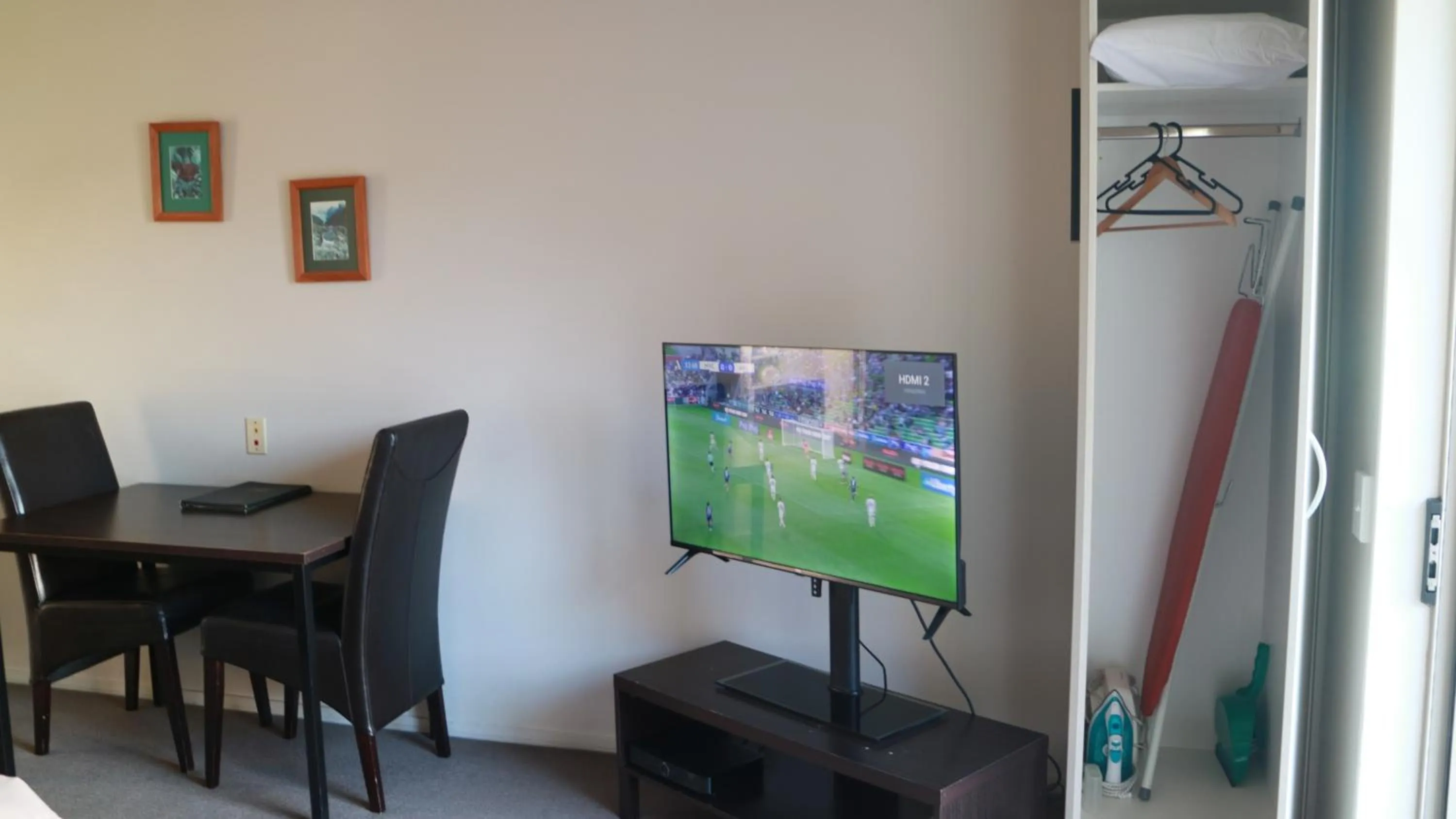 TV and multimedia in Executive On Fenton