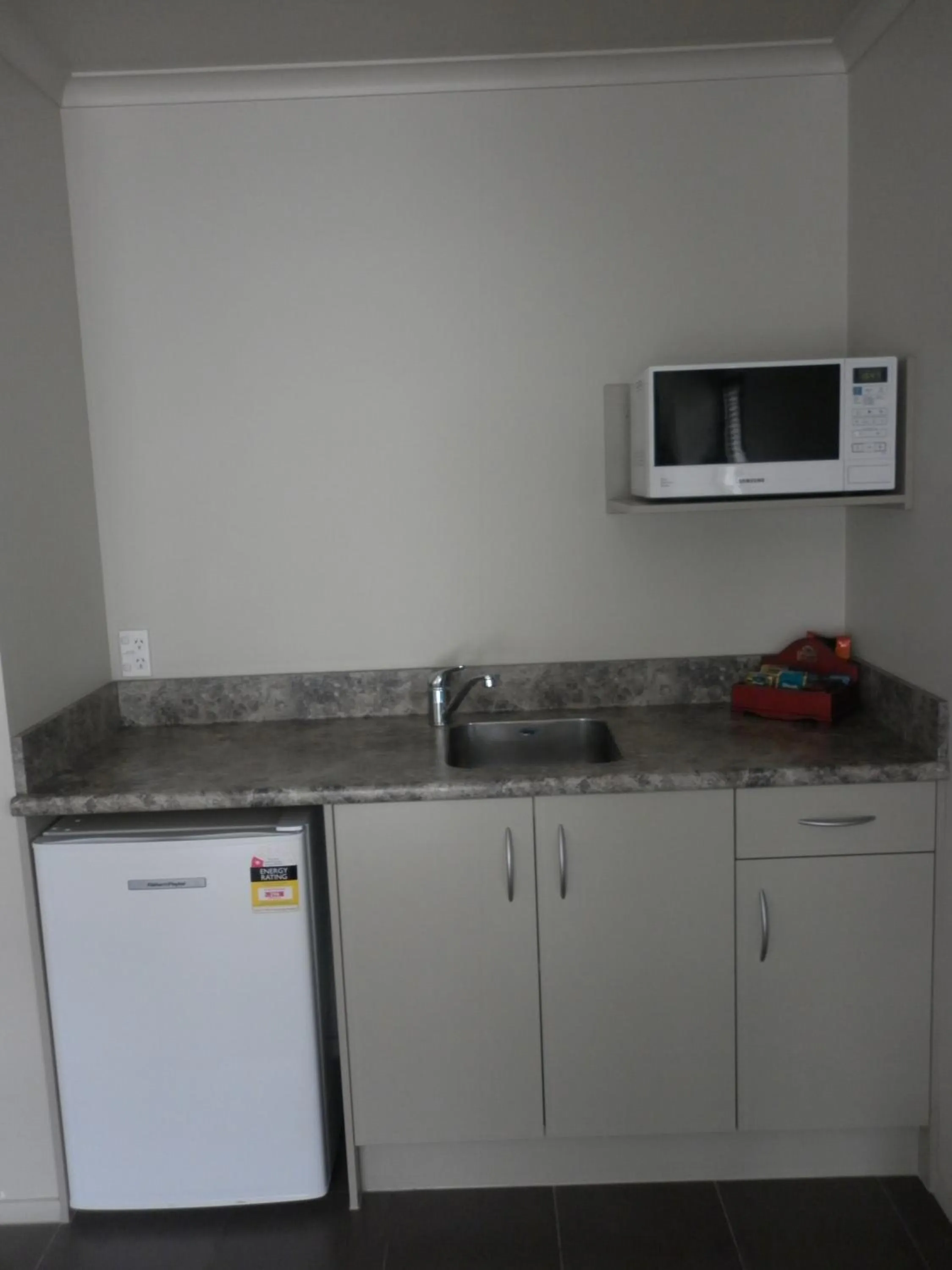 Kitchen or kitchenette in Executive On Fenton