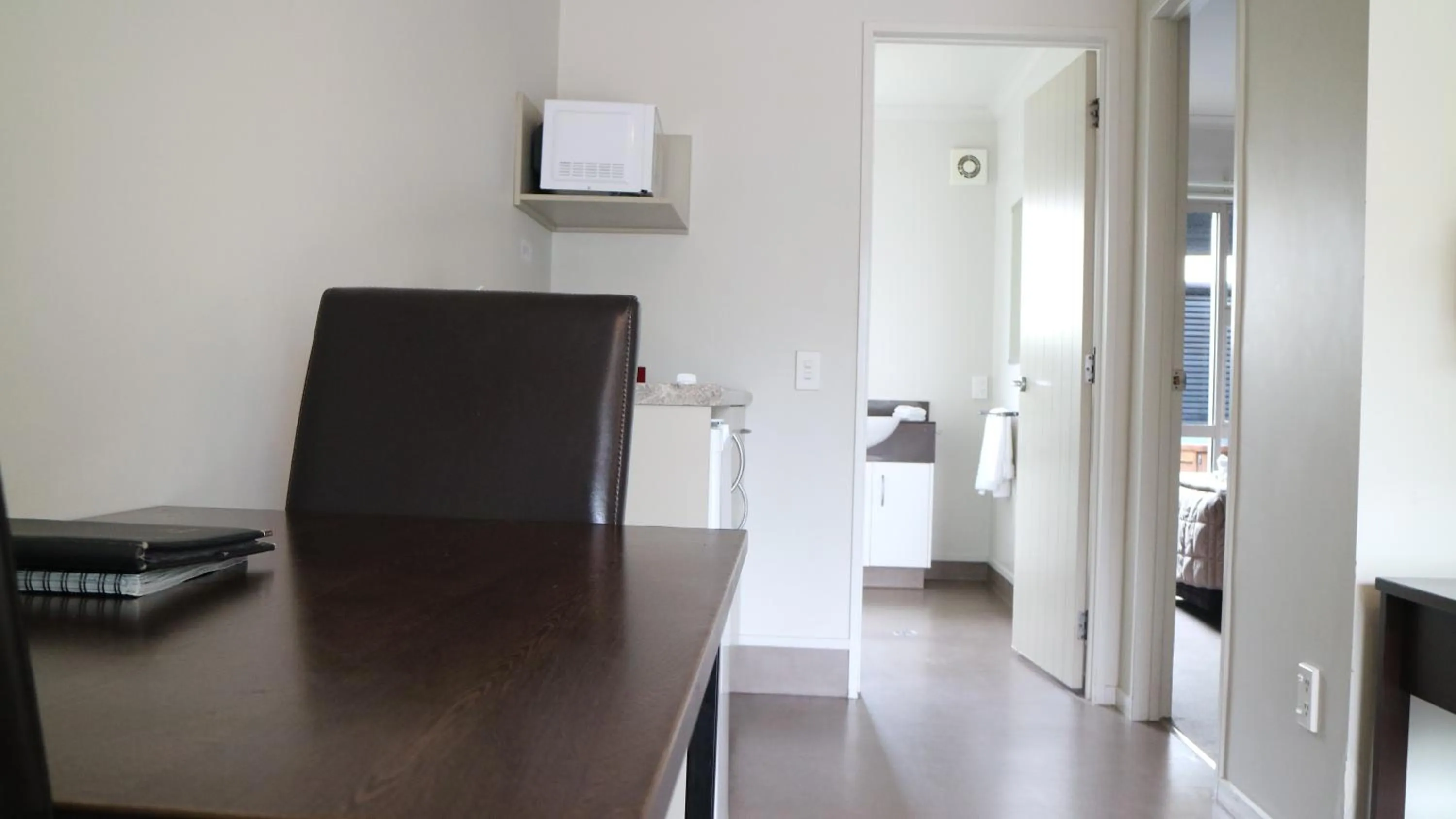 Seating area in Executive On Fenton