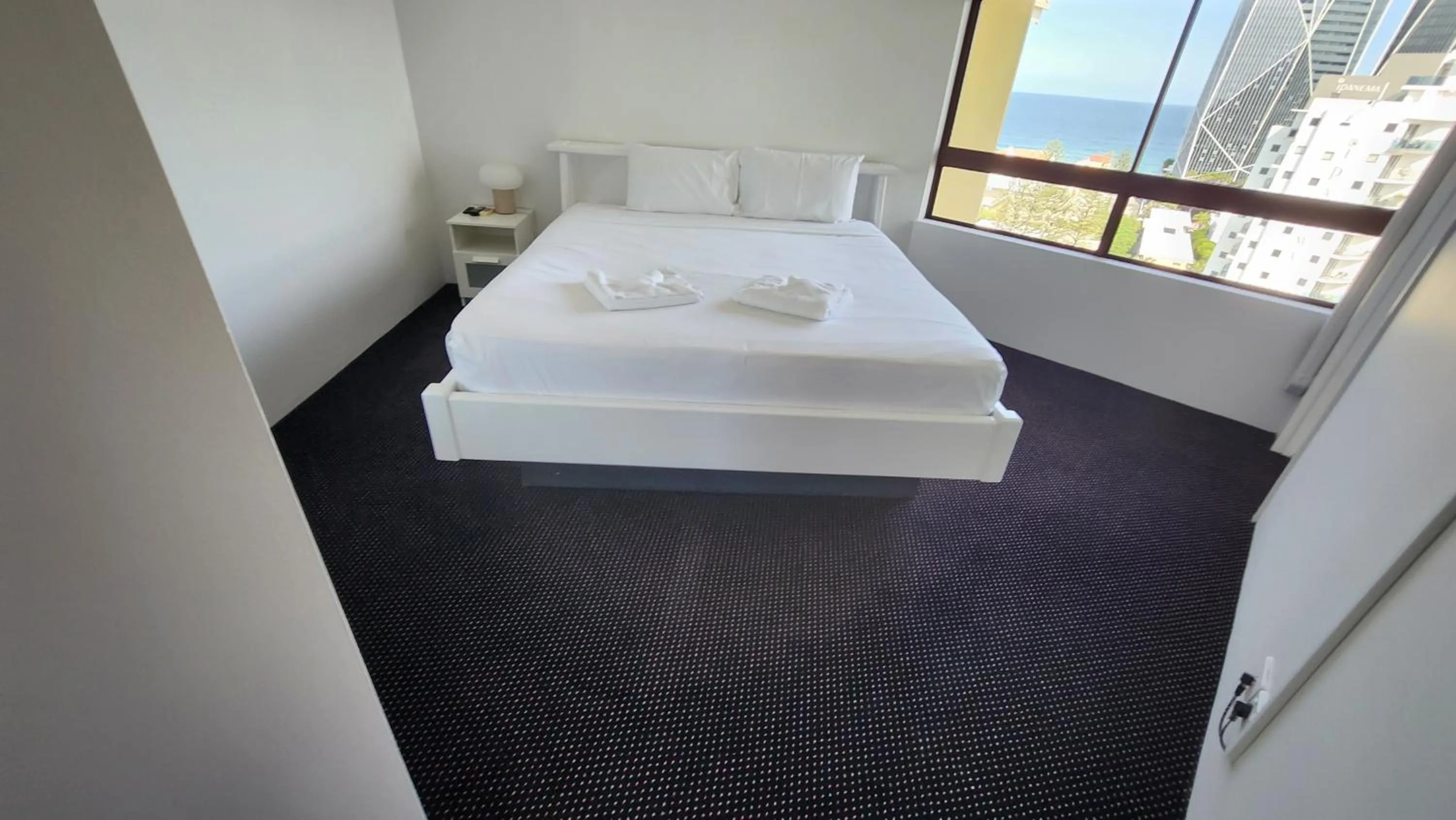 Surfers Hawaiian Holiday Apartments