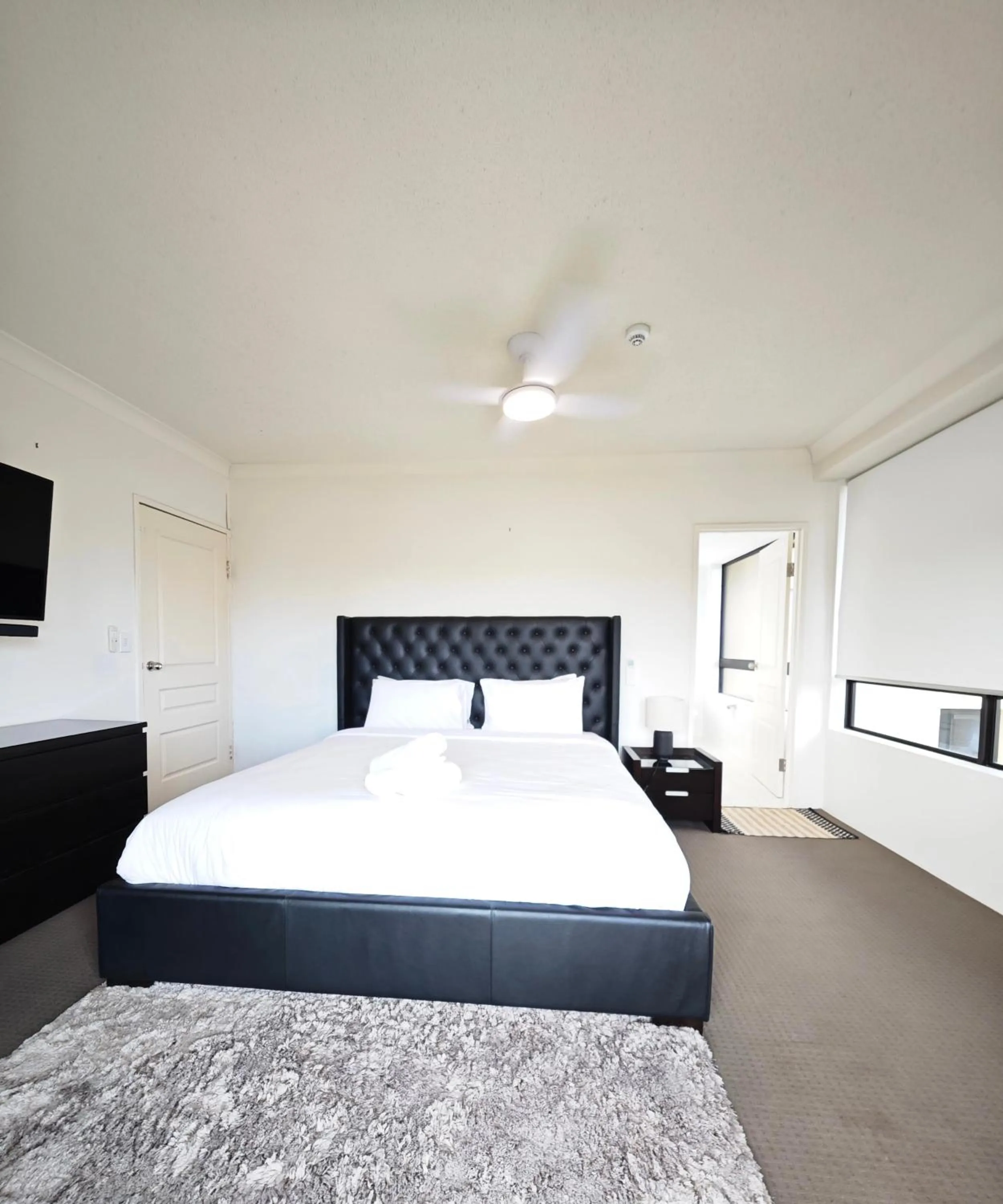 Surfers Hawaiian Holiday Apartments