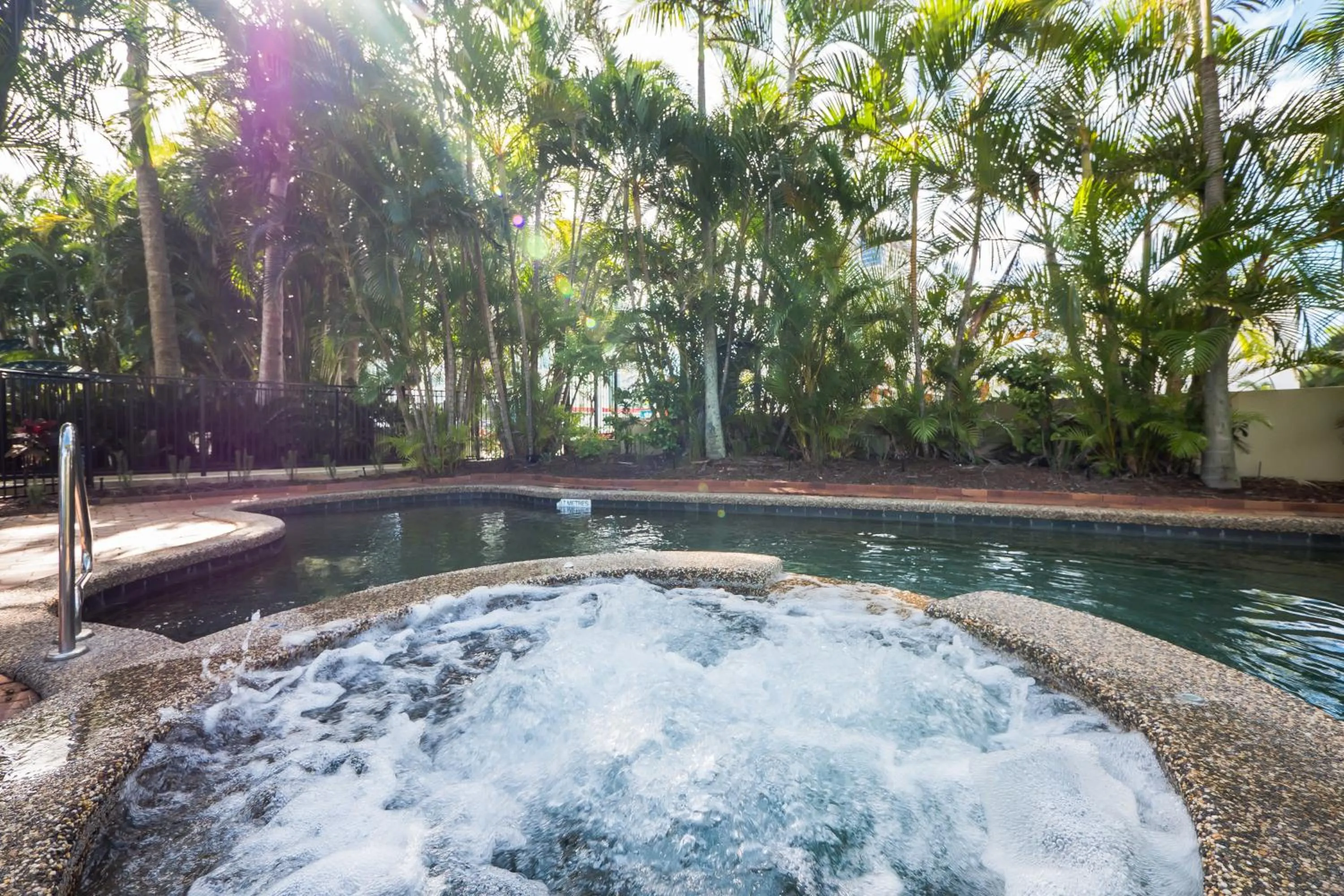 Day in Surfers Hawaiian Holiday Apartments