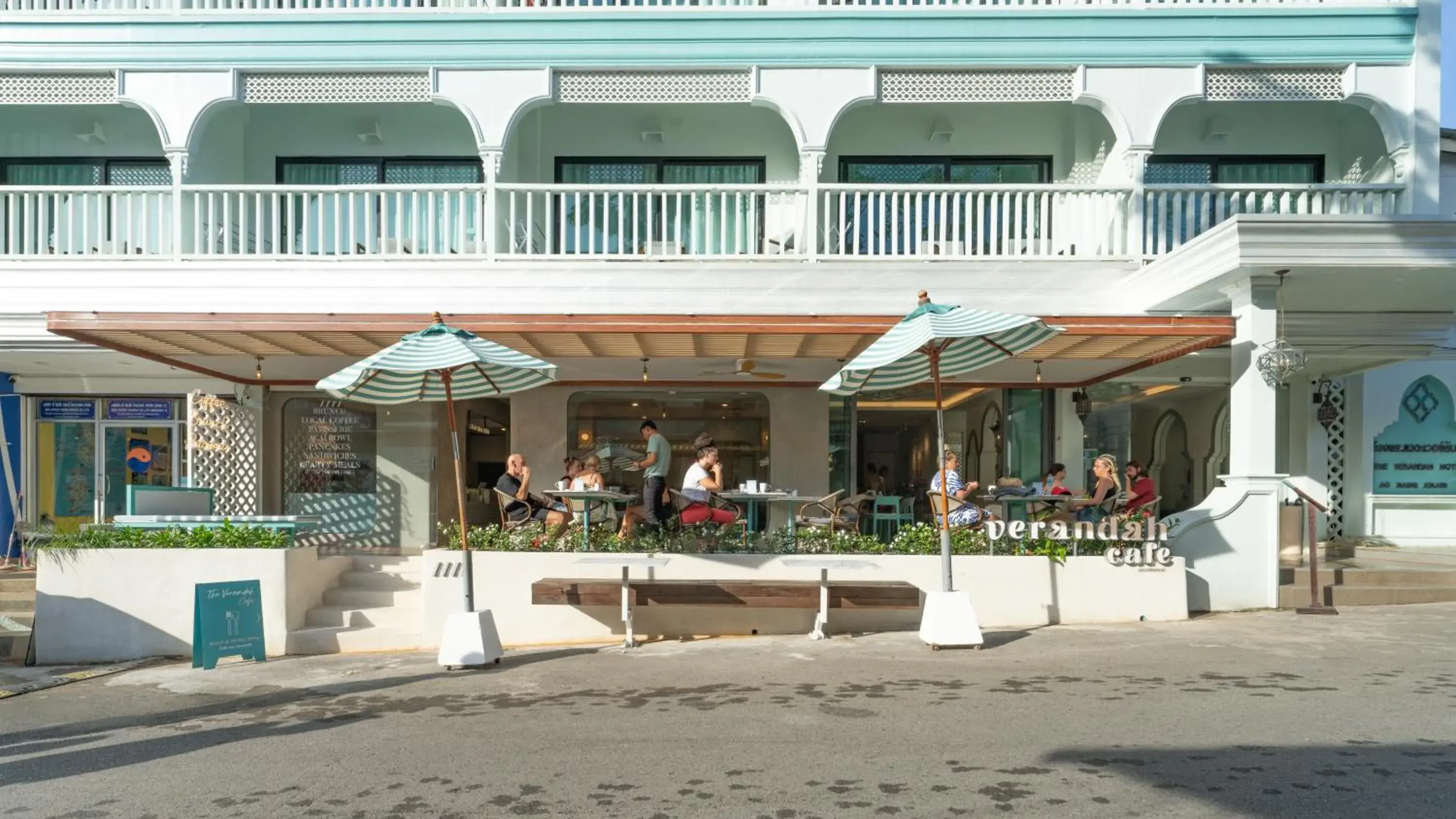 Restaurant/places to eat in The Verandah - SHA Extra Plus Restaurant/places to eat in The Verandah - SHA Extra Plus