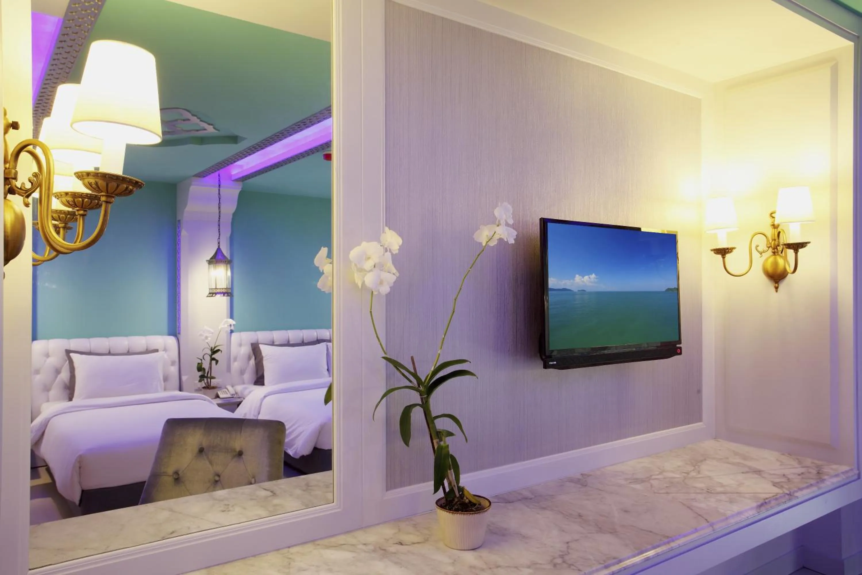 Decorative detail, Bed in The Verandah - SHA Extra Plus