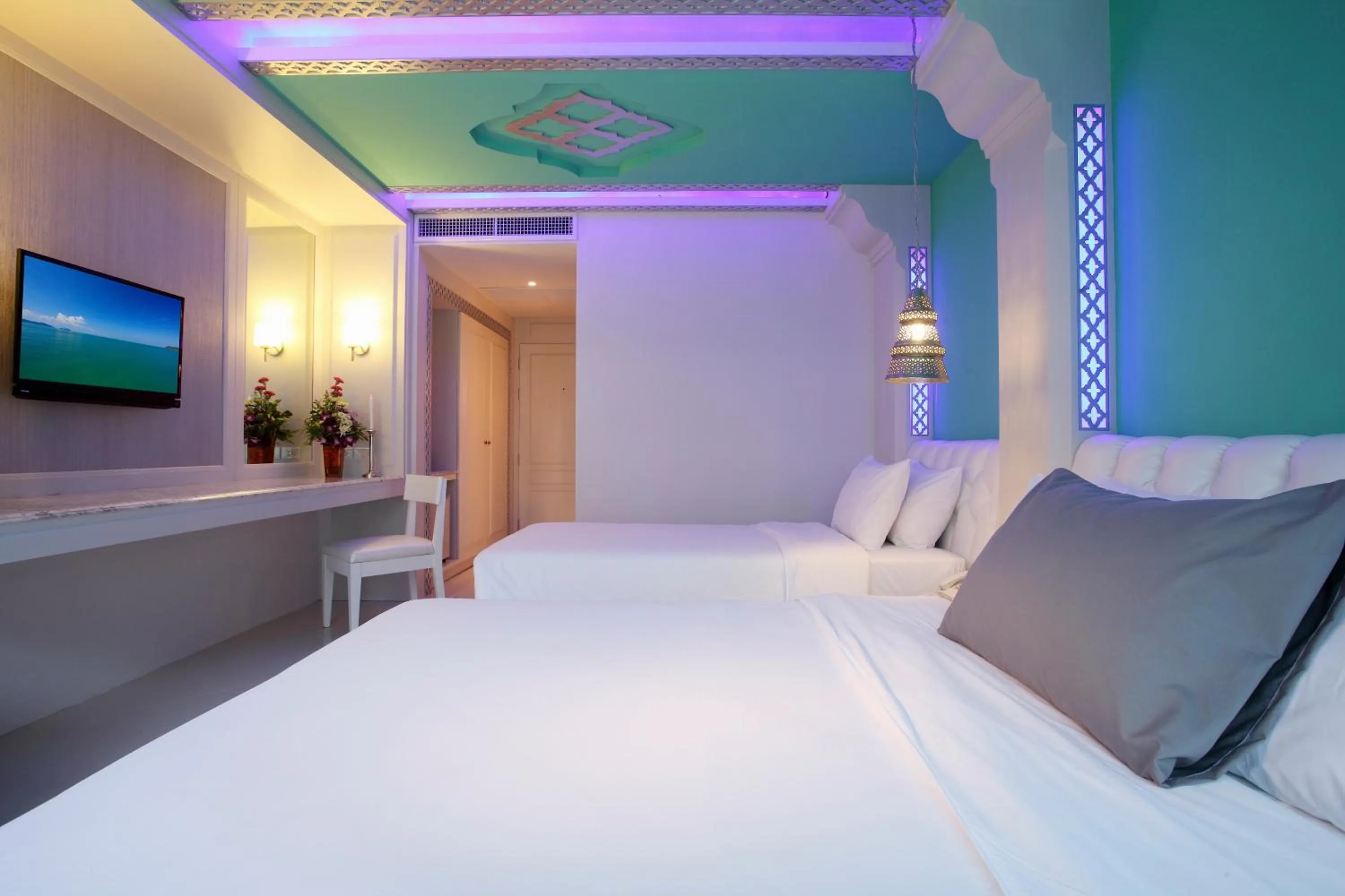 Decorative detail, Bed in The Verandah - SHA Extra Plus