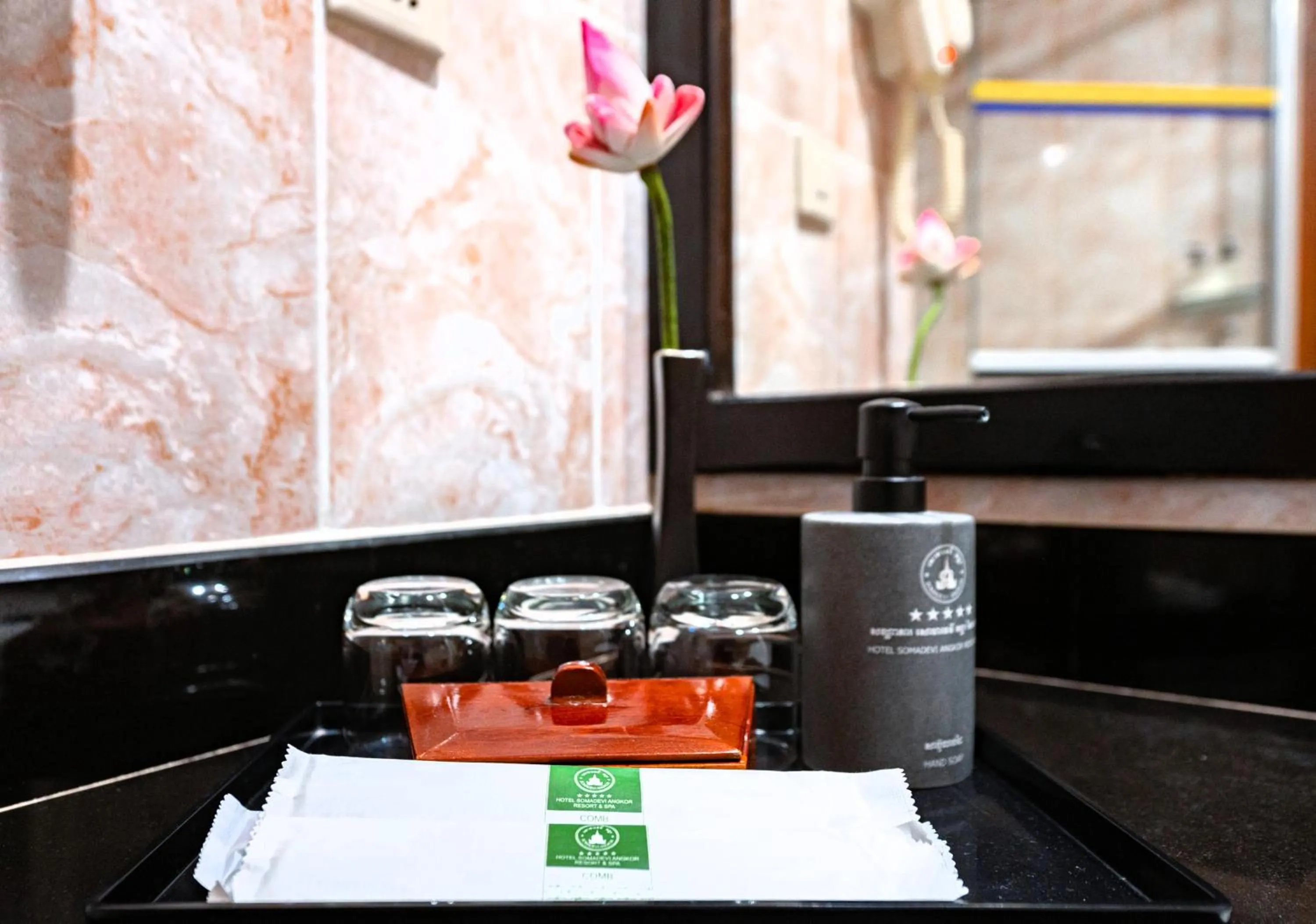 Bathroom in Hotel Somadevi Angkor Resort & Spa