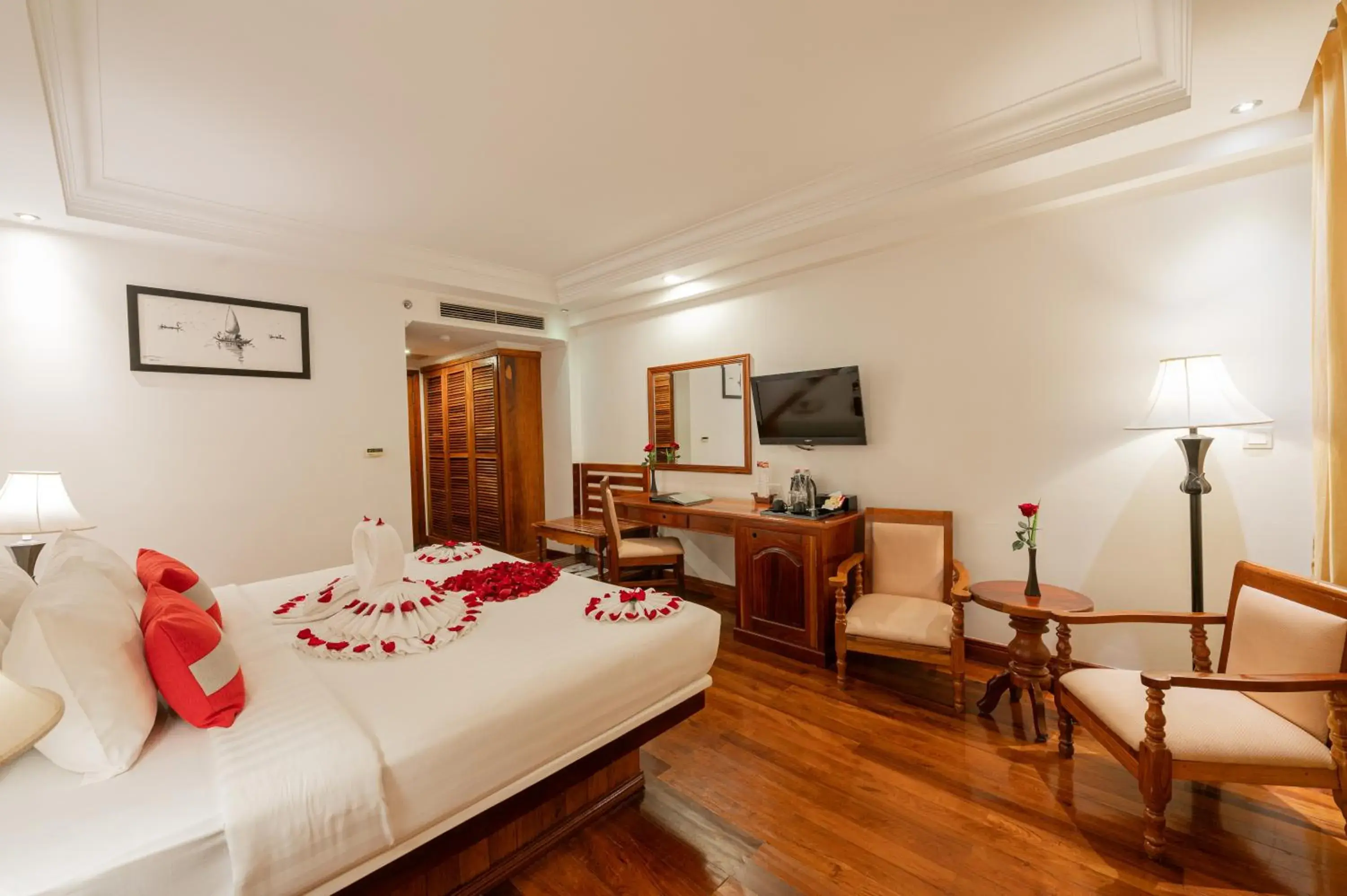 Bed in Hotel Somadevi Angkor Resort & Spa Bed in Hotel Somadevi Angkor Resort & Spa