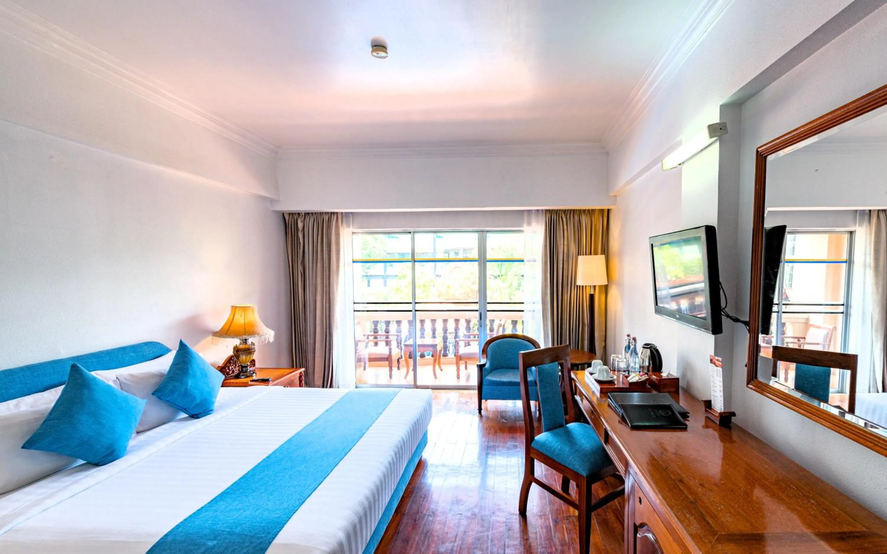 Photo of the whole room, Bed in Hotel Somadevi Angkor Resort & Spa