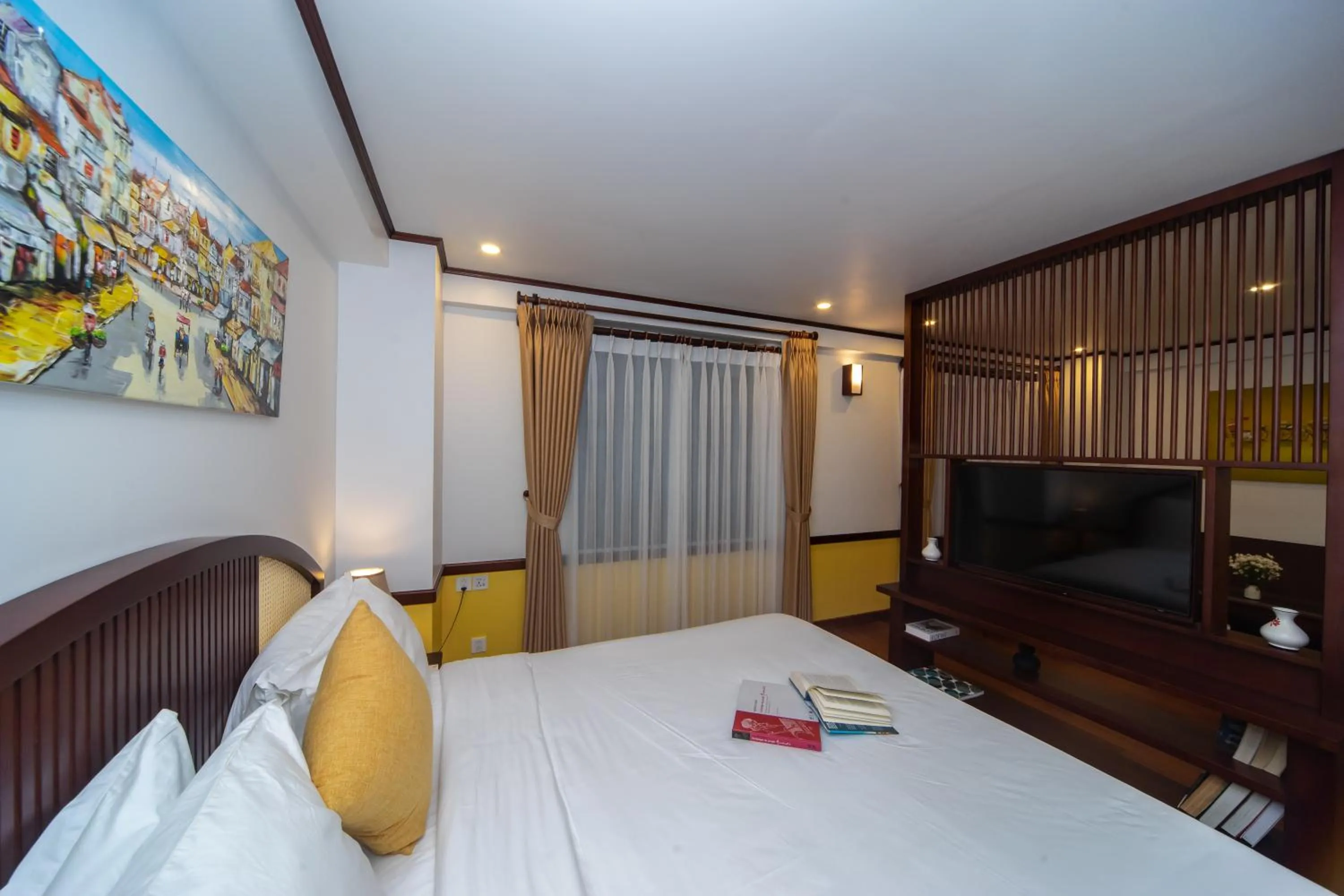 Bed in Flower Garden Hotel