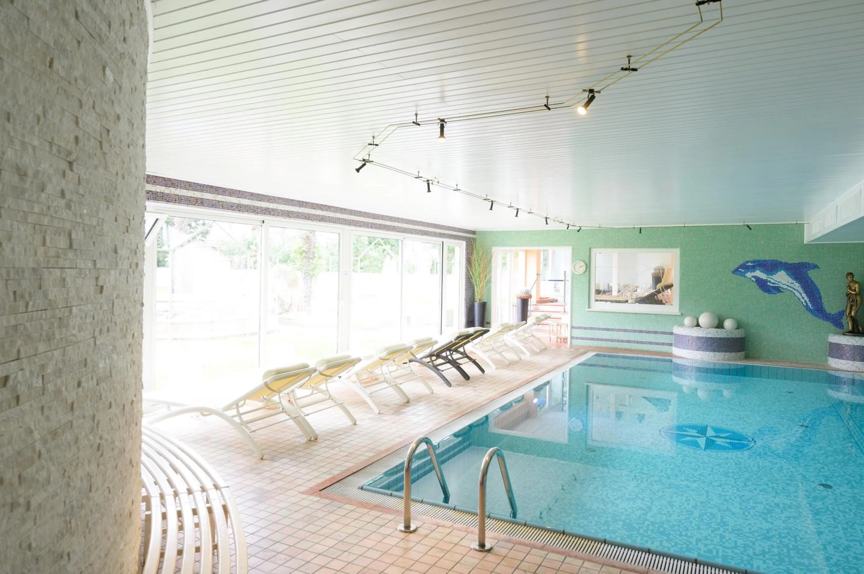 Swimming pool in Glanzhof Hotel & Apartments
