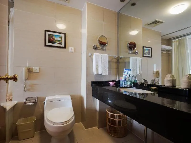 Super House International