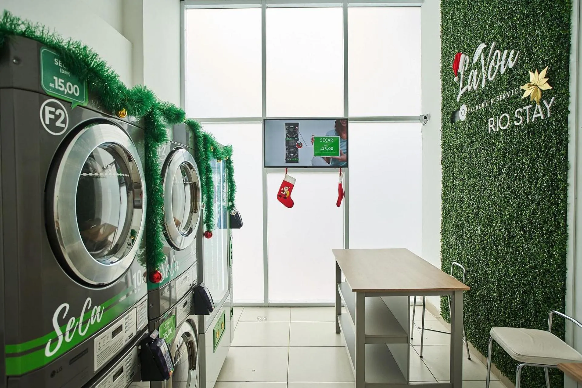 washing machine in RioStay Residence - Riocentro