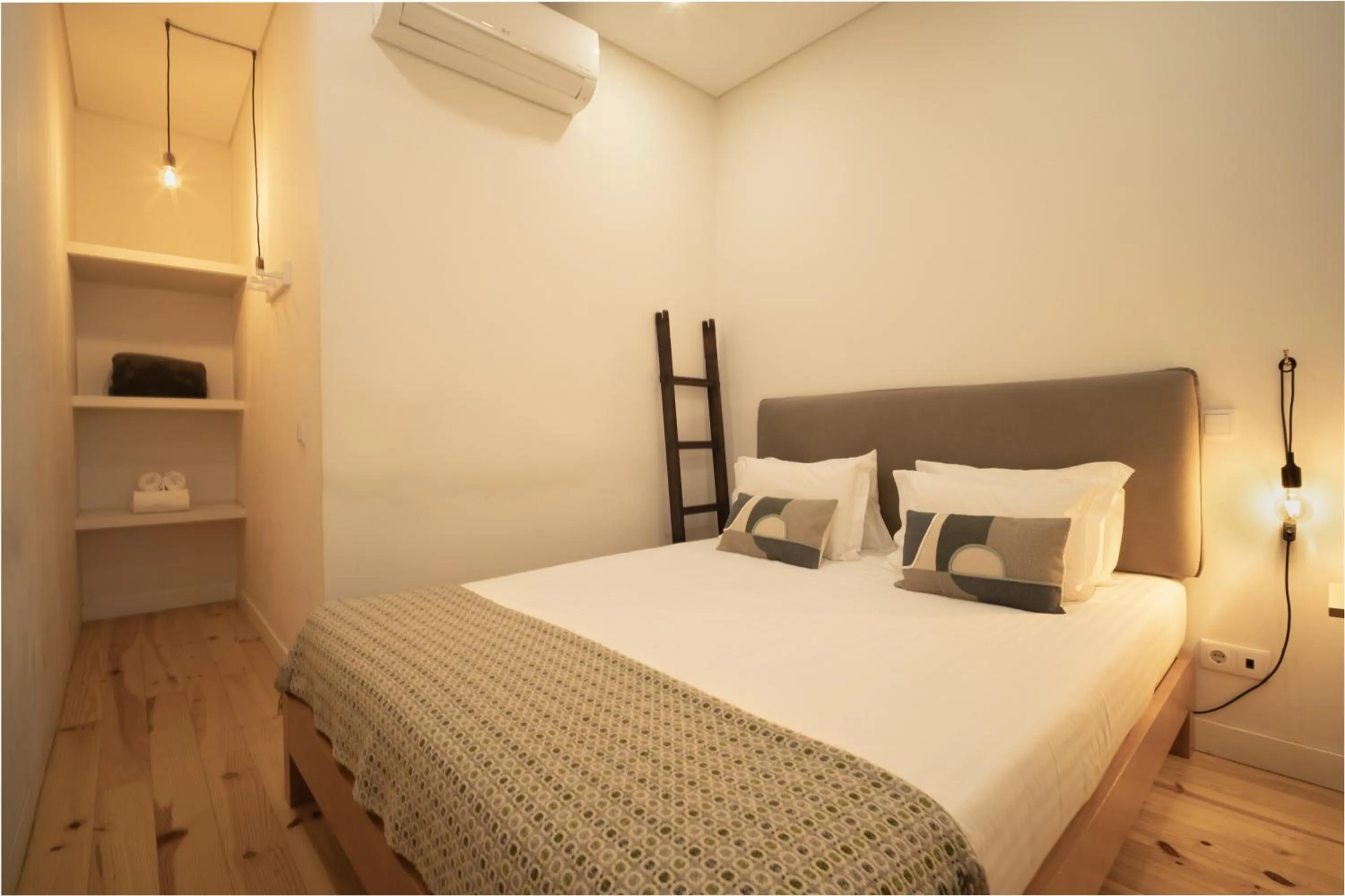 Bed in Bonfim 234 Townhouse