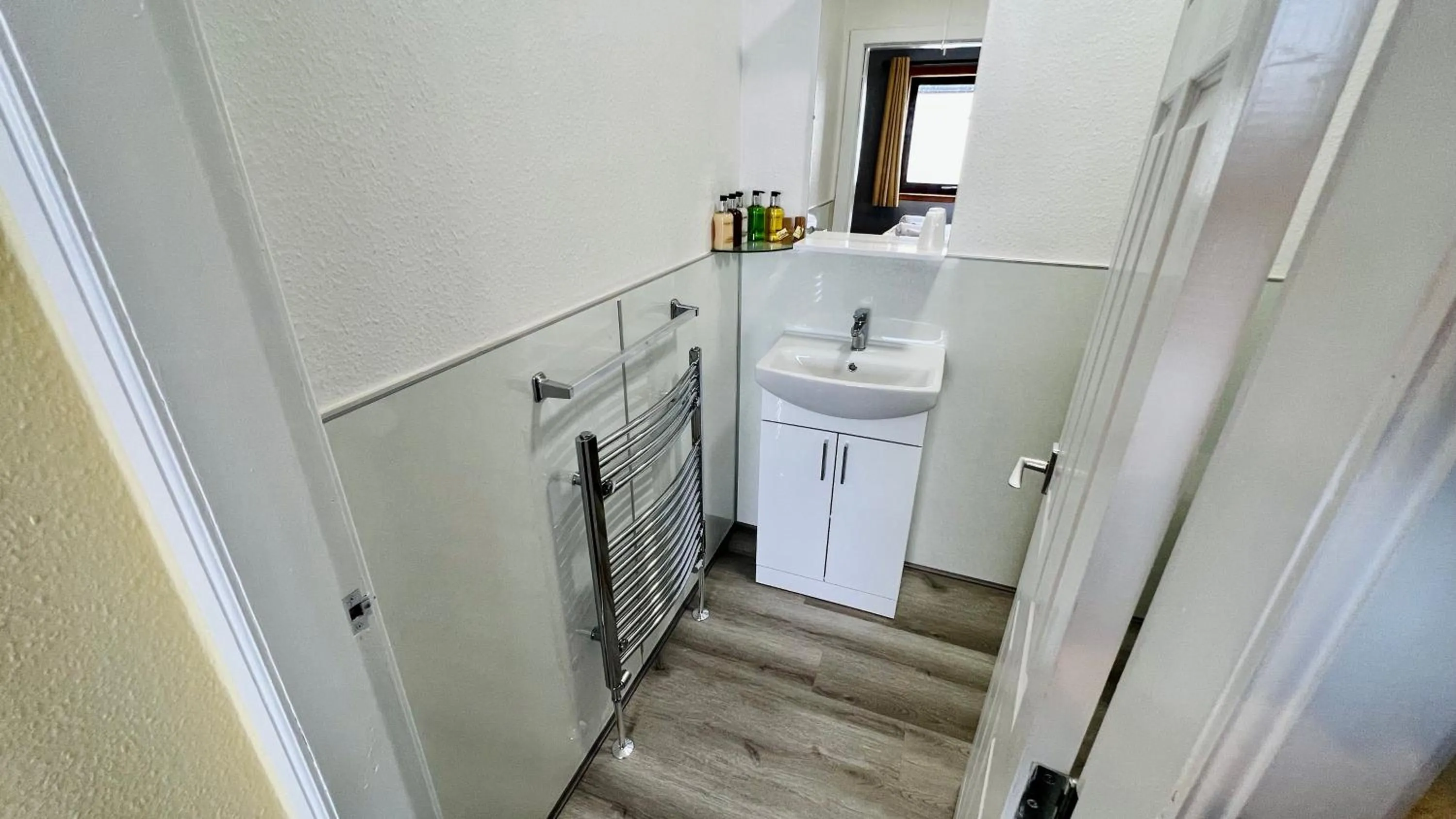 Bathroom in Aultguish Inn