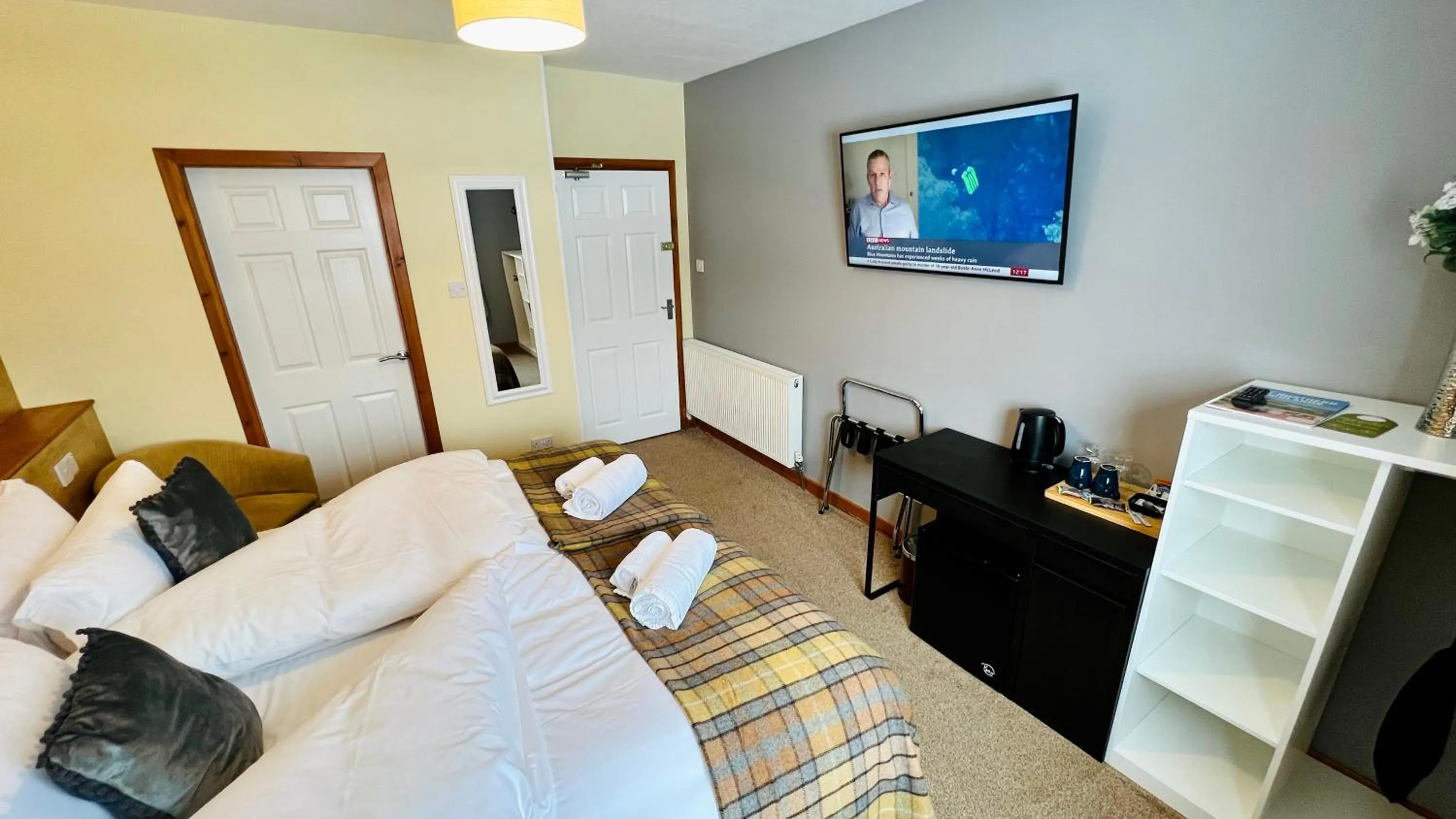 Photo of the whole room in Aultguish Inn