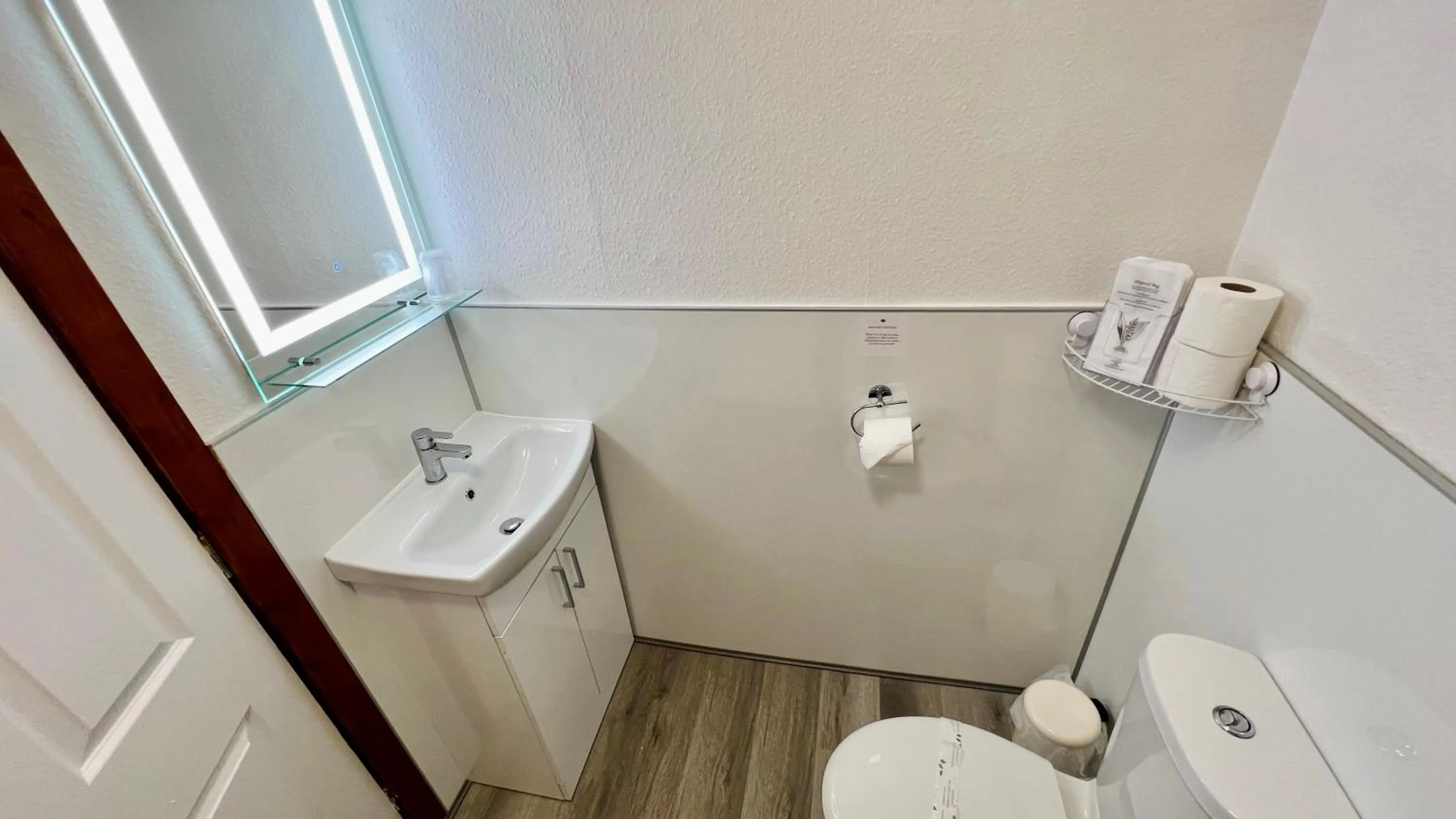 Bathroom in Aultguish Inn