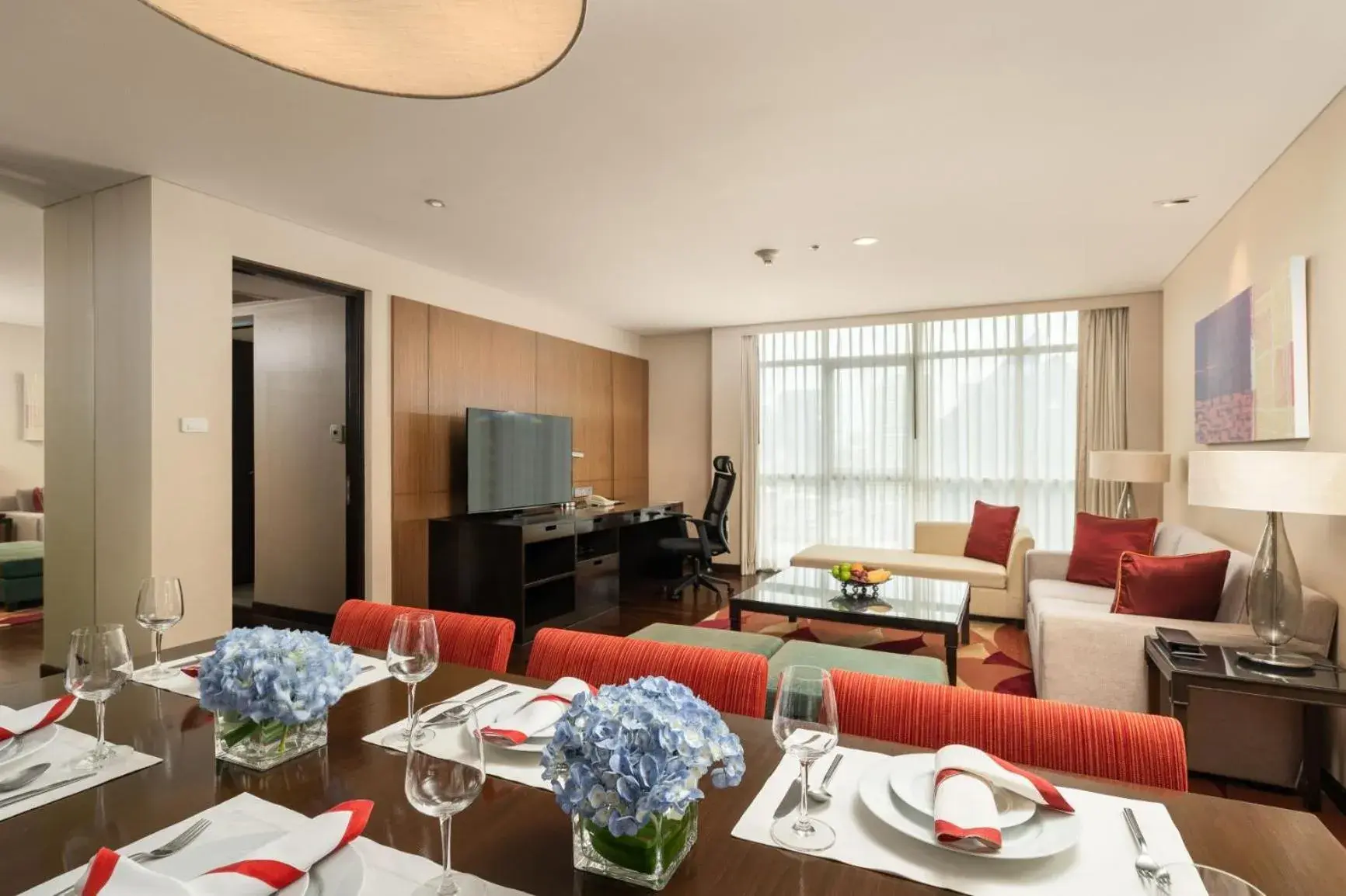 Three-Bedroom Executive Suite with City View in Sathorn Vista, Bangkok - Marriott Executive Apartments Three-Bedroom Executive Suite with City View in Sathorn Vista, Bangkok - Marriott Executive Apartments