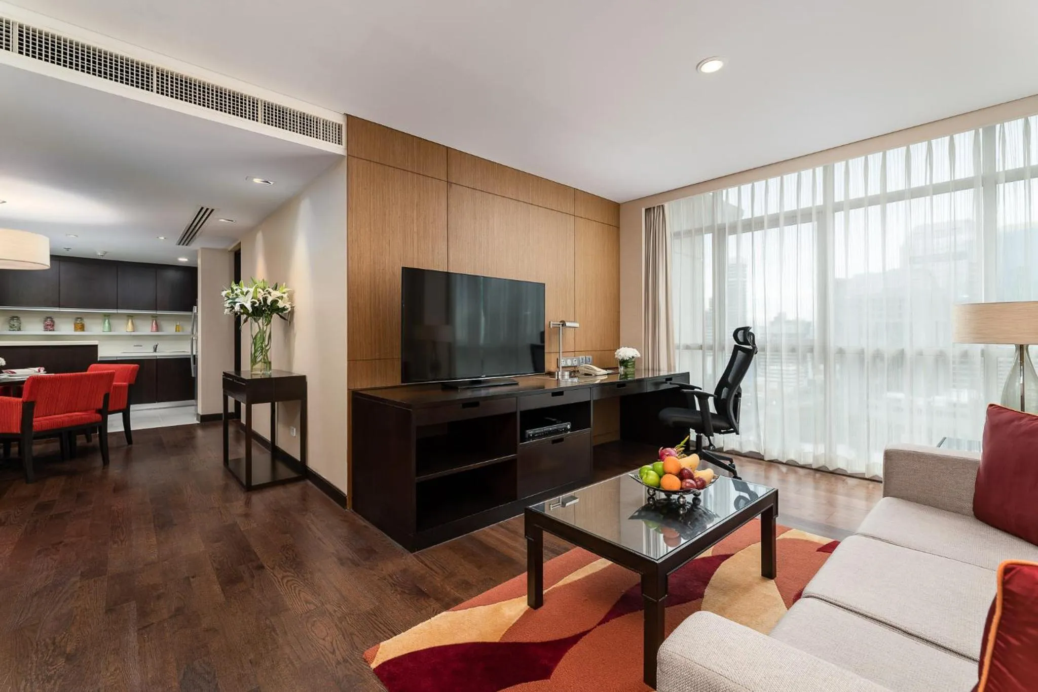 TV and multimedia in Sathorn Vista, Bangkok - Marriott Executive Apartments