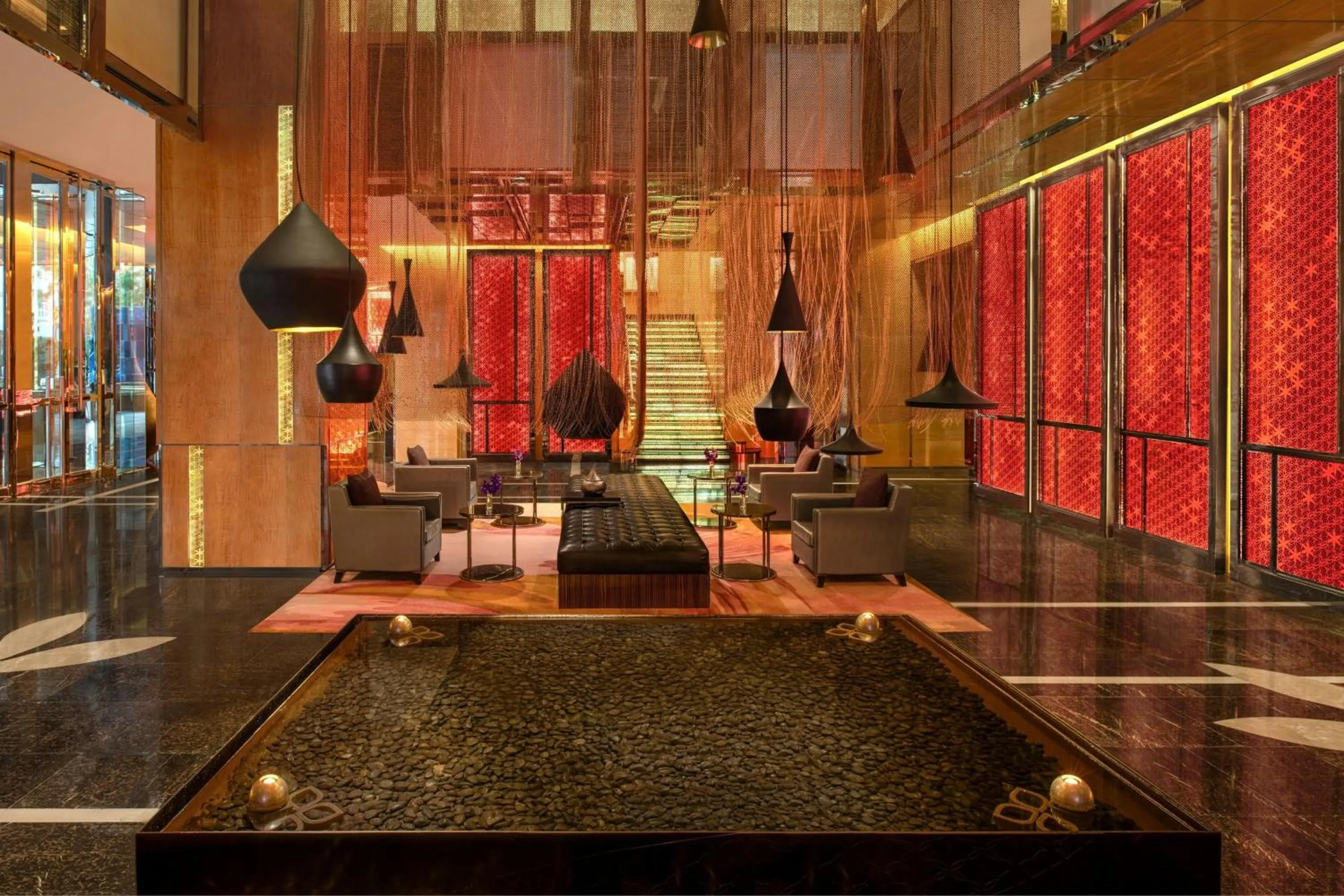 Lobby or reception in Renaissance Bangkok Ratchaprasong Hotel by Marriott