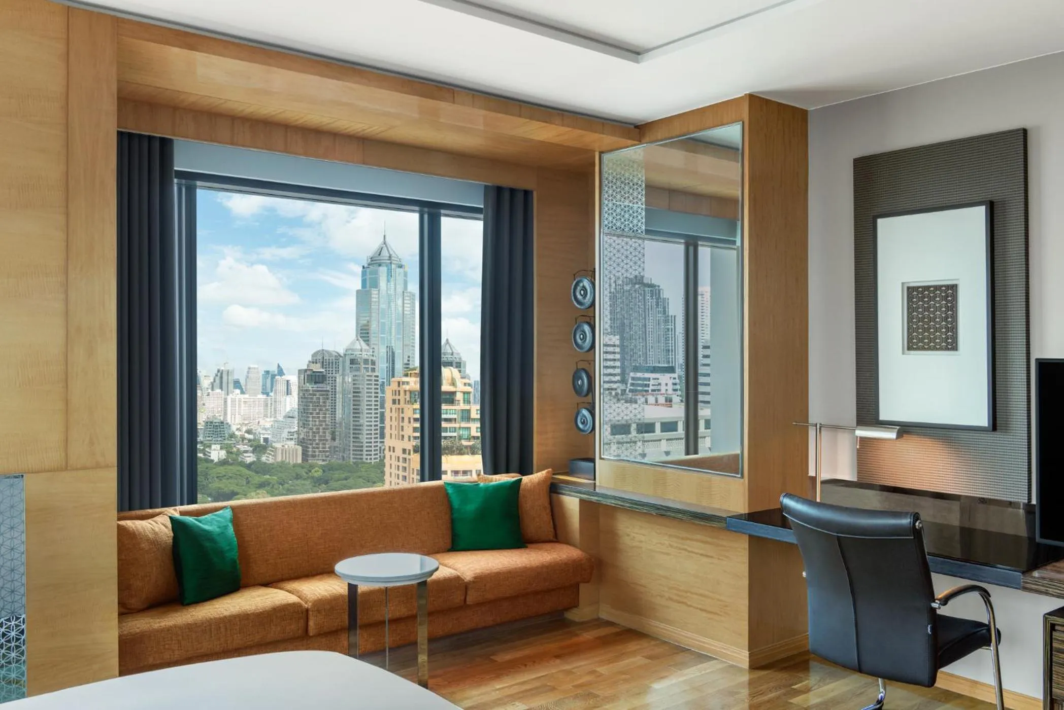 City view in Renaissance Bangkok Ratchaprasong Hotel by Marriott