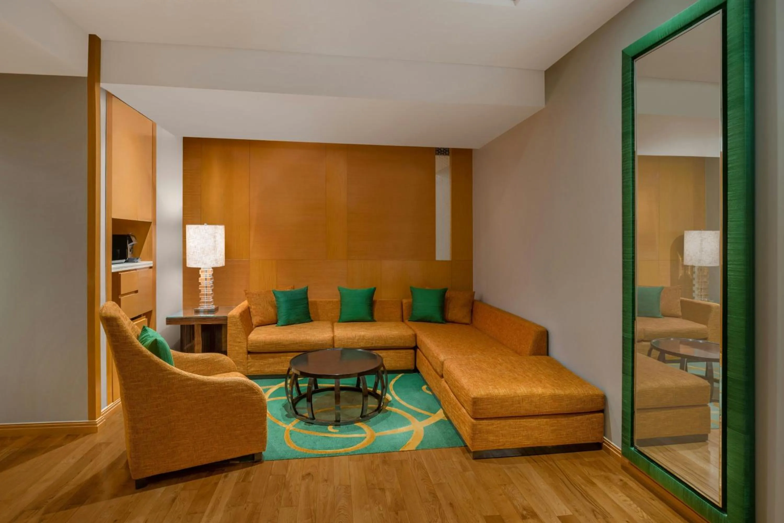 Photo of the whole room in Renaissance Bangkok Ratchaprasong Hotel by Marriott