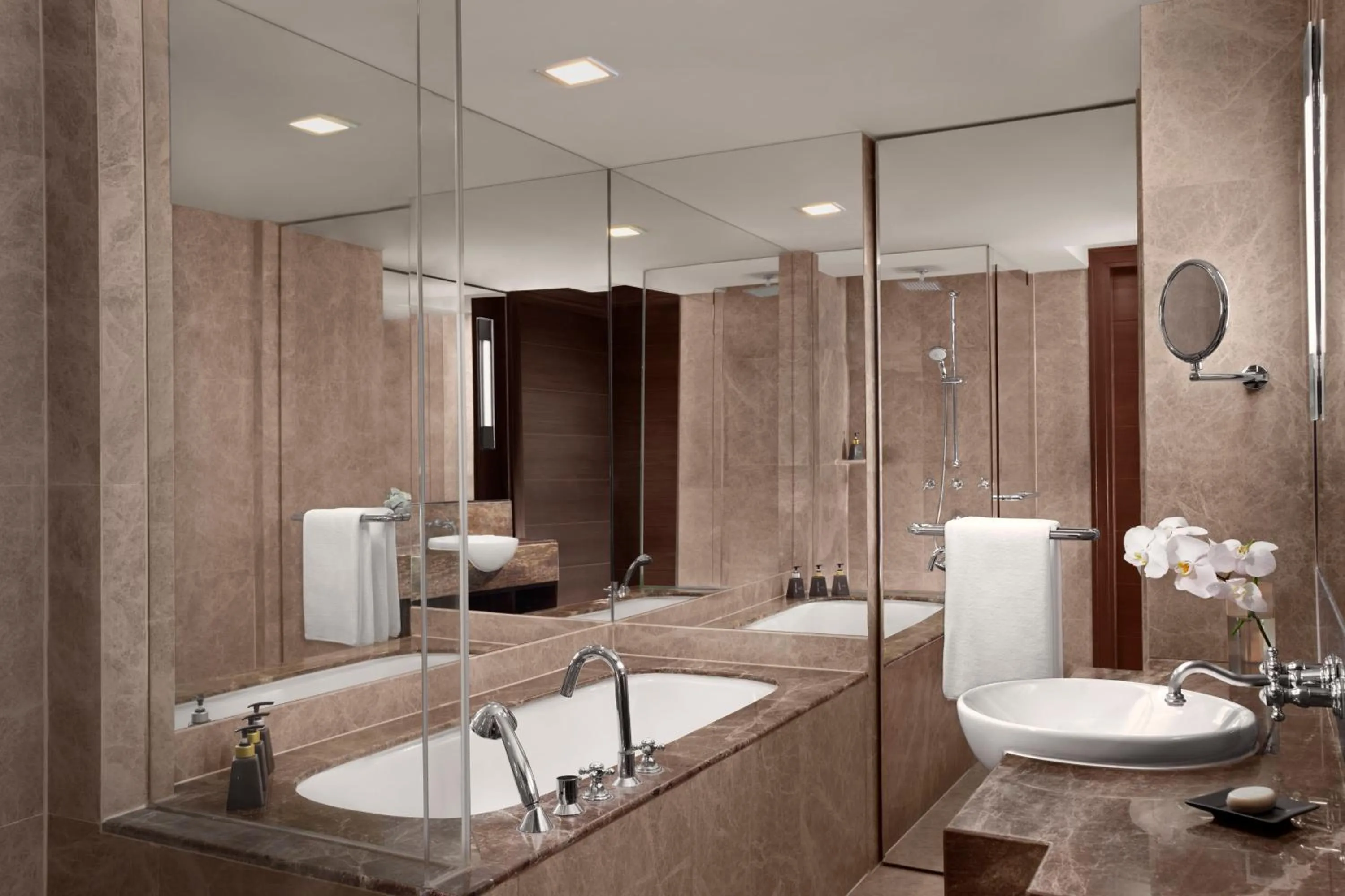 Anantara Riverside Bangkok Resort