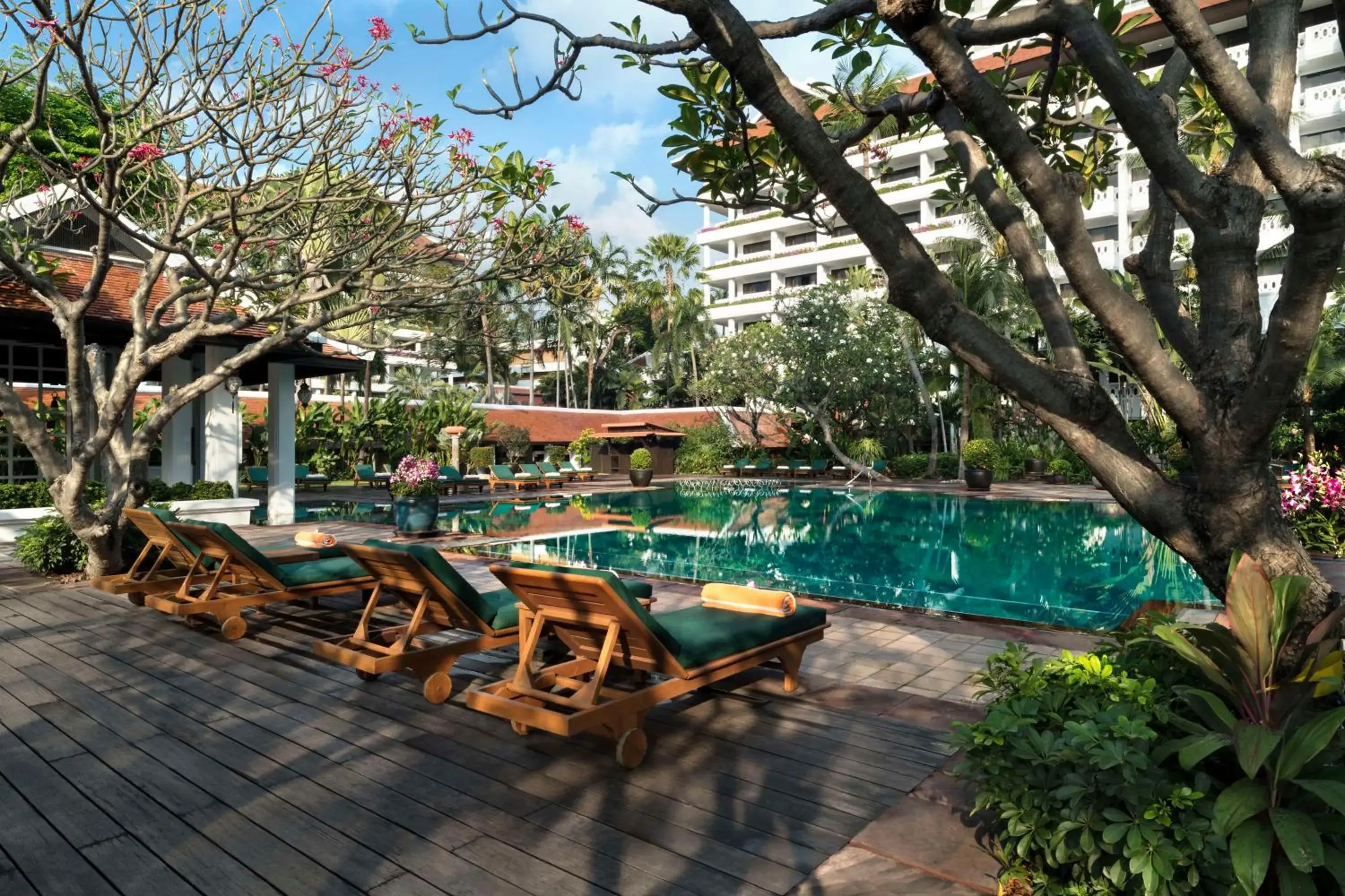 Pool view in Anantara Riverside Bangkok Resort Pool view in Anantara Riverside Bangkok Resort