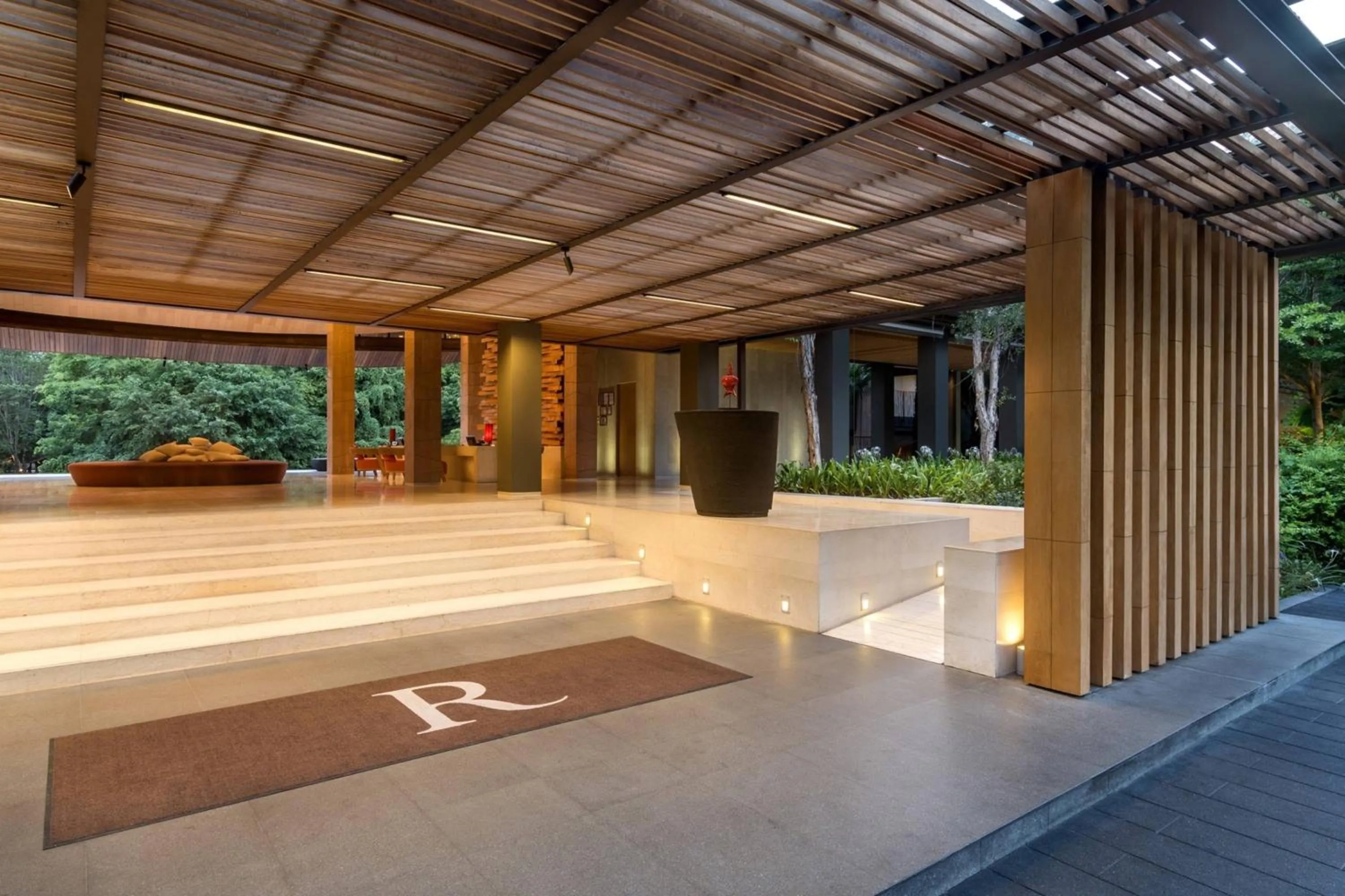 Lobby or reception in Renaissance Phuket Resort & Spa